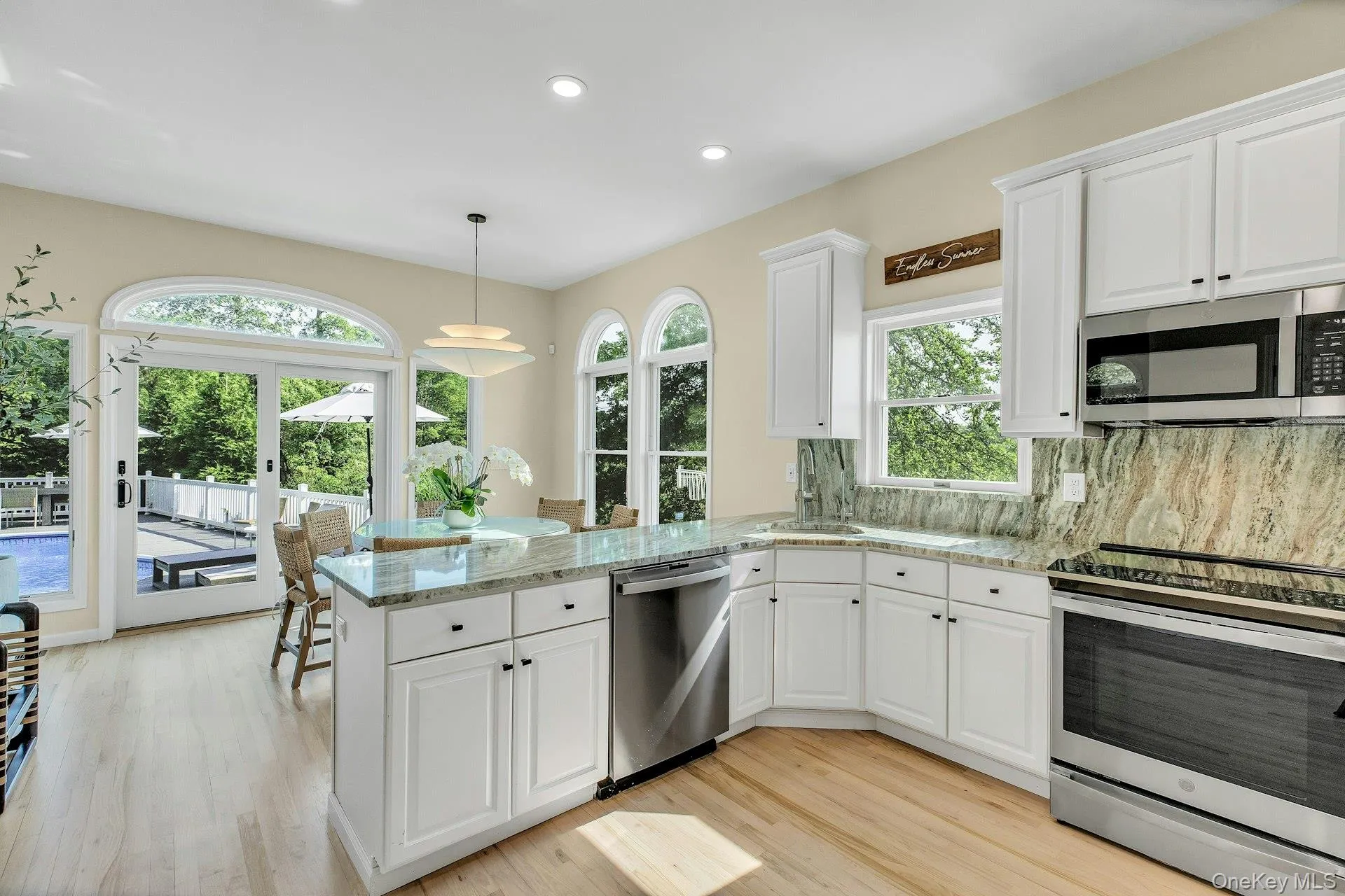 56 Country Road, Southampton, NY, 3 Bedrooms Bedrooms, 5 Rooms Rooms,3 BathroomsBathrooms,Residential,For Rent,Country,0,1019701 56 Country Road, Southampton, NY, 3 Bedrooms Bedrooms, 5 Rooms Rooms,3 BathroomsBathrooms,Residential,For Rent,Country,0,1019701