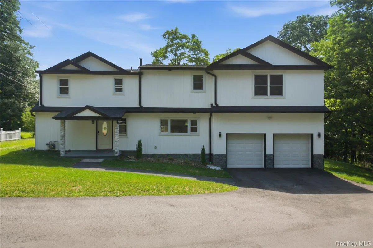 436 Storms Road, Clarkstown, NY, 4 Bedrooms Bedrooms, 8 Rooms Rooms,3 BathroomsBathrooms,Residential,For Rent,Storms,0,1019704 436 Storms Road, Clarkstown, NY, 4 Bedrooms Bedrooms, 8 Rooms Rooms,3 BathroomsBathrooms,Residential,For Rent,Storms,0,1019704
