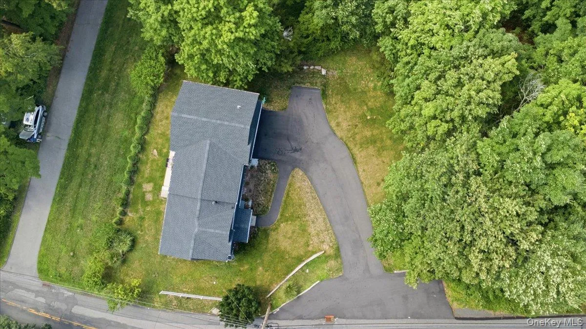 436 Storms Road, Clarkstown, NY, 4 Bedrooms Bedrooms, 8 Rooms Rooms,3 BathroomsBathrooms,Residential,For Rent,Storms,0,1019704 436 Storms Road, Clarkstown, NY, 4 Bedrooms Bedrooms, 8 Rooms Rooms,3 BathroomsBathrooms,Residential,For Rent,Storms,0,1019704
