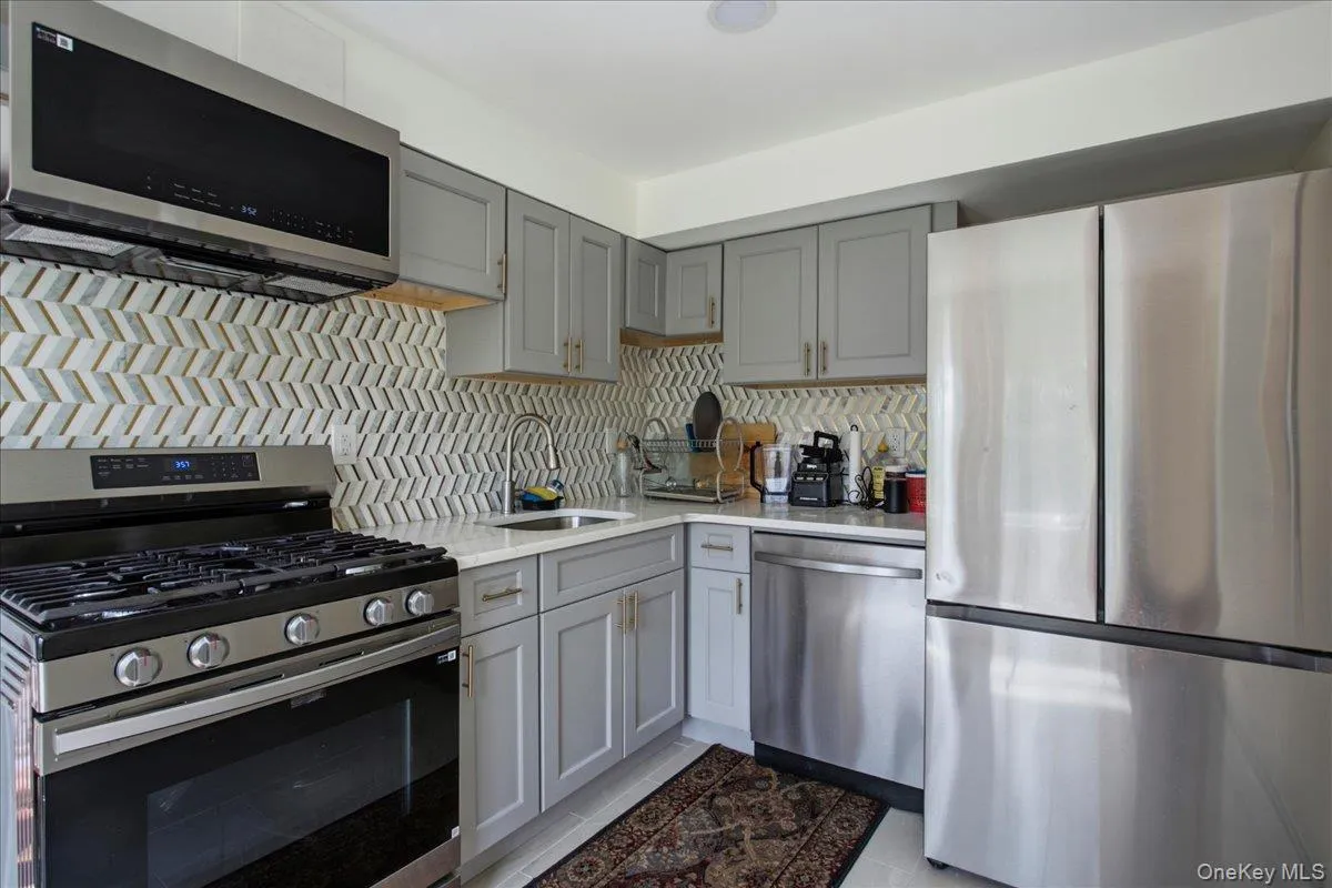436 Storms Road, Clarkstown, NY, 4 Bedrooms Bedrooms, 8 Rooms Rooms,3 BathroomsBathrooms,Residential,For Rent,Storms,0,1019704 436 Storms Road, Clarkstown, NY, 4 Bedrooms Bedrooms, 8 Rooms Rooms,3 BathroomsBathrooms,Residential,For Rent,Storms,0,1019704