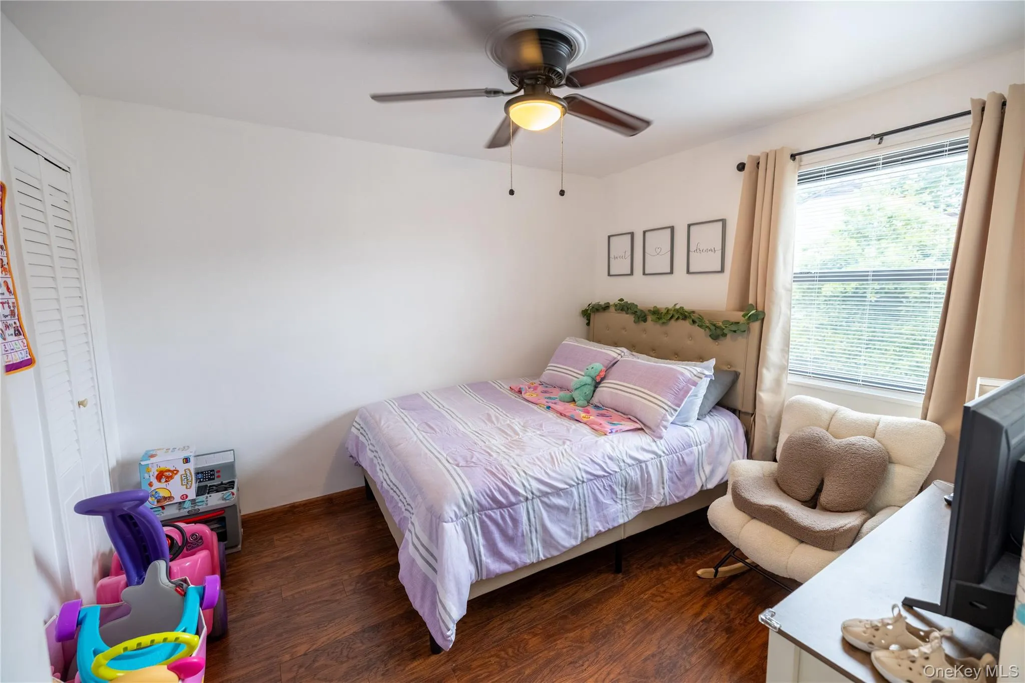 136-35 68th Drive, New York, NY, 2 Bedrooms Bedrooms, 5 Rooms Rooms,1 BathroomBathrooms,Residential,For Rent,68th,0,1019708 136-35 68th Drive, New York, NY, 2 Bedrooms Bedrooms, 5 Rooms Rooms,1 BathroomBathrooms,Residential,For Rent,68th,0,1019708