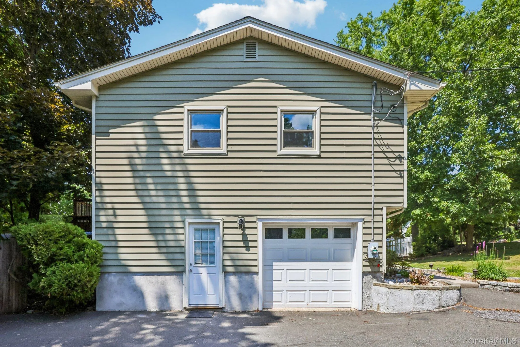 103 Old Haverstraw Road, Clarkstown, NY, 4 Bedrooms Bedrooms, 8 Rooms Rooms,2 BathroomsBathrooms,Residential,For Rent,Old Haverstraw,0,1019715 103 Old Haverstraw Road, Clarkstown, NY, 4 Bedrooms Bedrooms, 8 Rooms Rooms,2 BathroomsBathrooms,Residential,For Rent,Old Haverstraw,0,1019715