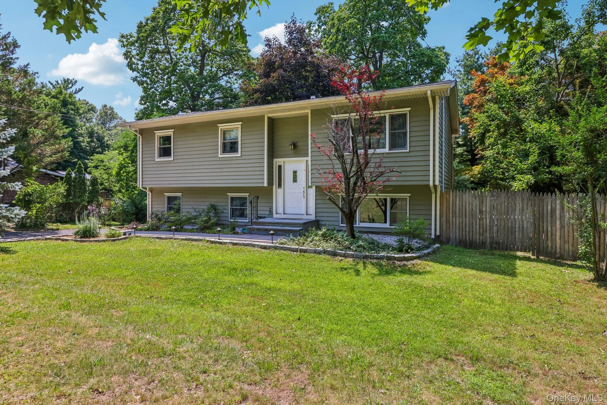 103 Old Haverstraw Road, Clarkstown, NY, 4 Bedrooms Bedrooms, 8 Rooms Rooms,2 BathroomsBathrooms,Residential,For Rent,Old Haverstraw,0,1019715 103 Old Haverstraw Road, Clarkstown, NY, 4 Bedrooms Bedrooms, 8 Rooms Rooms,2 BathroomsBathrooms,Residential,For Rent,Old Haverstraw,0,1019715