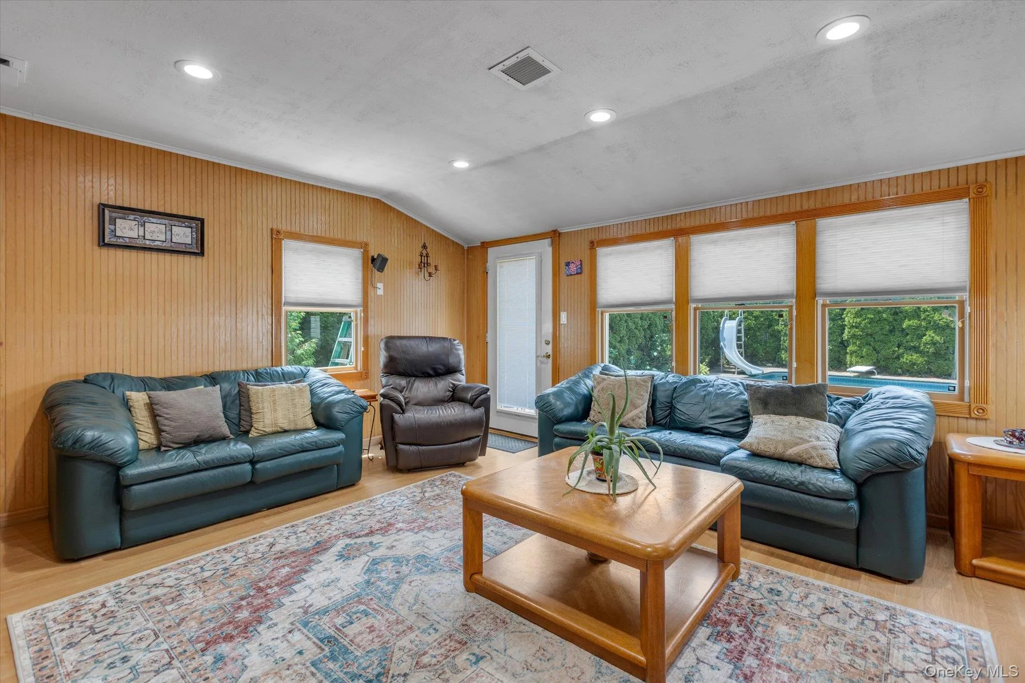15 Elberta Drive, Huntington, NY, 3 Bedrooms Bedrooms, 7 Rooms Rooms,2 BathroomsBathrooms,Residential,For Rent,Elberta,0,1019717 15 Elberta Drive, Huntington, NY, 3 Bedrooms Bedrooms, 7 Rooms Rooms,2 BathroomsBathrooms,Residential,For Rent,Elberta,0,1019717