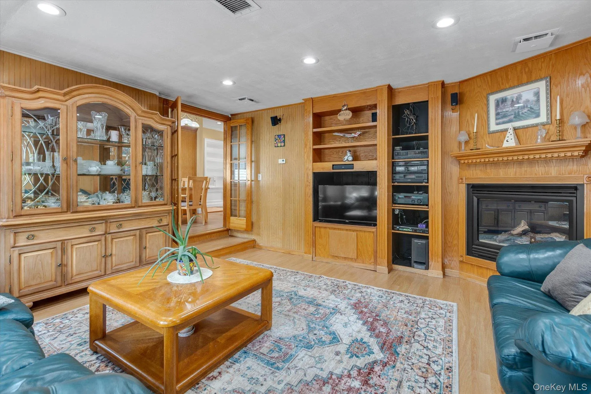 15 Elberta Drive, Huntington, NY, 3 Bedrooms Bedrooms, 7 Rooms Rooms,2 BathroomsBathrooms,Residential,For Rent,Elberta,0,1019717 15 Elberta Drive, Huntington, NY, 3 Bedrooms Bedrooms, 7 Rooms Rooms,2 BathroomsBathrooms,Residential,For Rent,Elberta,0,1019717