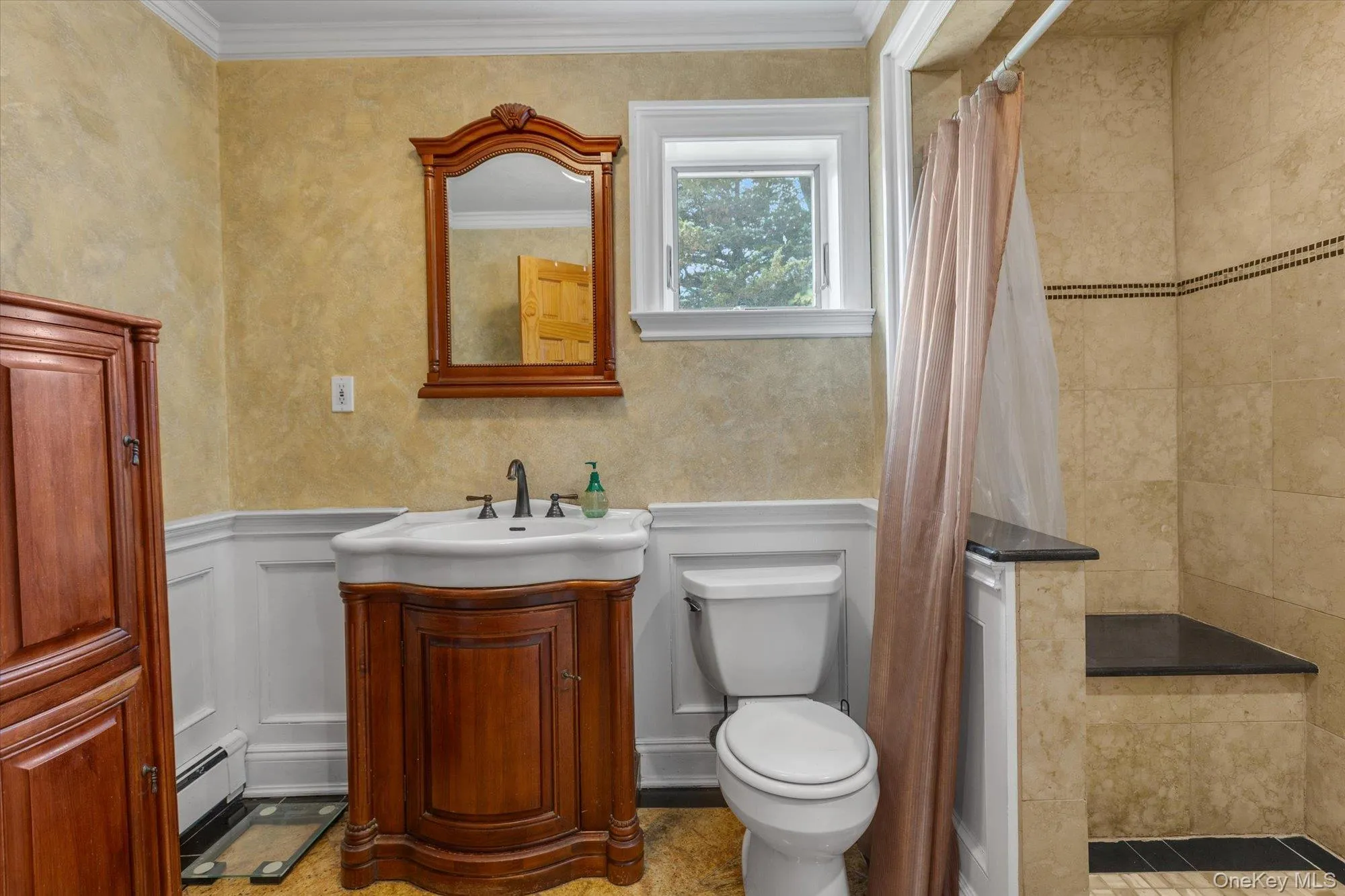 15 Elberta Drive, Huntington, NY, 3 Bedrooms Bedrooms, 7 Rooms Rooms,2 BathroomsBathrooms,Residential,For Rent,Elberta,0,1019717 15 Elberta Drive, Huntington, NY, 3 Bedrooms Bedrooms, 7 Rooms Rooms,2 BathroomsBathrooms,Residential,For Rent,Elberta,0,1019717