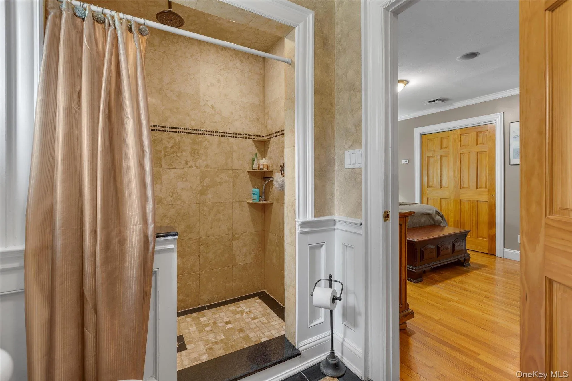 15 Elberta Drive, Huntington, NY, 3 Bedrooms Bedrooms, 7 Rooms Rooms,2 BathroomsBathrooms,Residential,For Rent,Elberta,0,1019717 15 Elberta Drive, Huntington, NY, 3 Bedrooms Bedrooms, 7 Rooms Rooms,2 BathroomsBathrooms,Residential,For Rent,Elberta,0,1019717