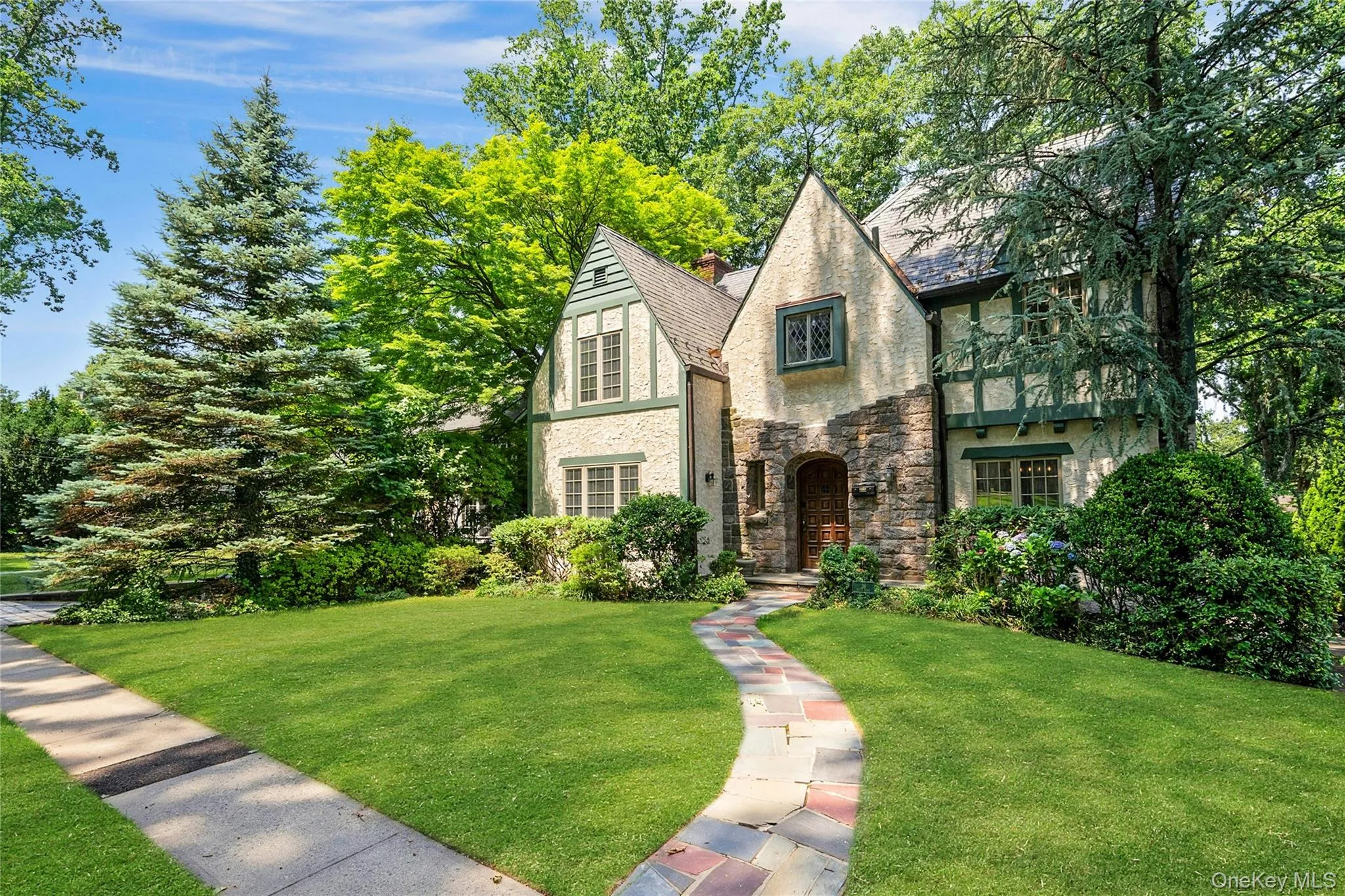 36 Ridge Road, New Rochelle, NY, 4 Bedrooms Bedrooms, 7 Rooms Rooms,3 BathroomsBathrooms,Residential,For Rent,Ridge,0,1019721 36 Ridge Road, New Rochelle, NY, 4 Bedrooms Bedrooms, 7 Rooms Rooms,3 BathroomsBathrooms,Residential,For Rent,Ridge,0,1019721