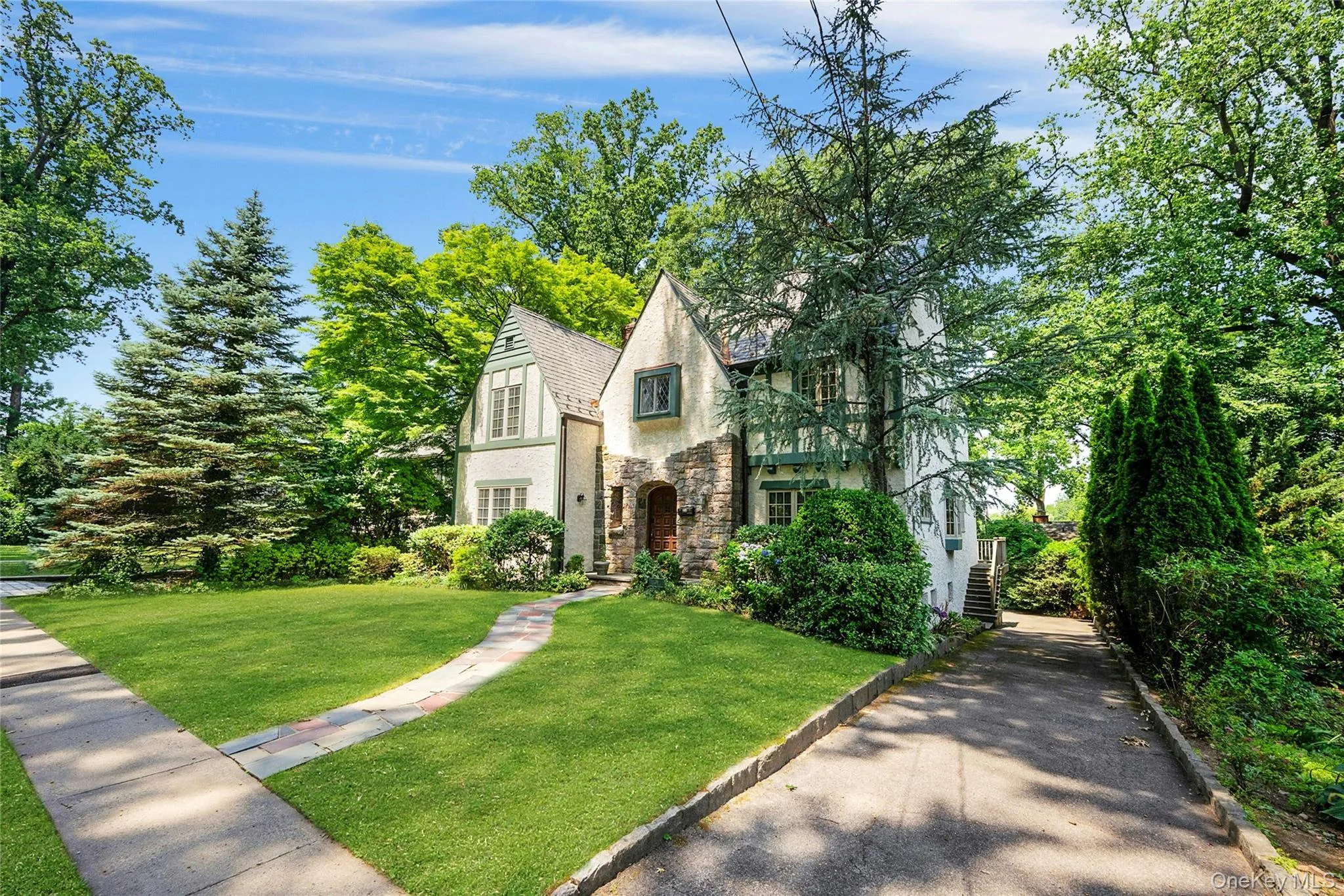 36 Ridge Road, New Rochelle, NY, 4 Bedrooms Bedrooms, 7 Rooms Rooms,3 BathroomsBathrooms,Residential,For Rent,Ridge,0,1019721 36 Ridge Road, New Rochelle, NY, 4 Bedrooms Bedrooms, 7 Rooms Rooms,3 BathroomsBathrooms,Residential,For Rent,Ridge,0,1019721
