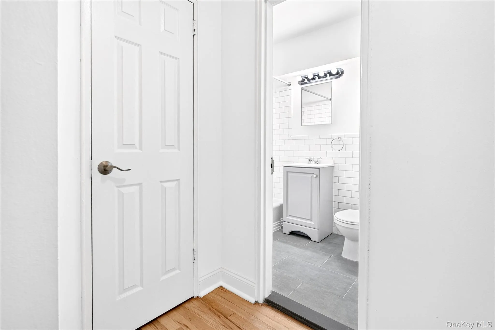 3201 Grand Concourse, New York, NY, 1 Bedroom Bedrooms, 3 Rooms Rooms,1 BathroomBathrooms,Residential,For Rent,Grand Concourse,0,1019731 3201 Grand Concourse, New York, NY, 1 Bedroom Bedrooms, 3 Rooms Rooms,1 BathroomBathrooms,Residential,For Rent,Grand Concourse,0,1019731