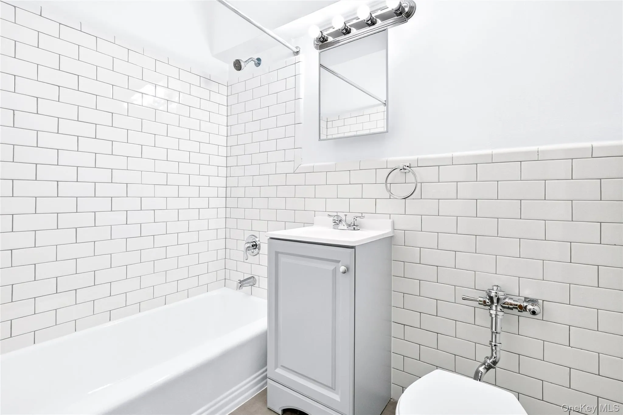 3201 Grand Concourse, New York, NY, 1 Bedroom Bedrooms, 3 Rooms Rooms,1 BathroomBathrooms,Residential,For Rent,Grand Concourse,0,1019731 3201 Grand Concourse, New York, NY, 1 Bedroom Bedrooms, 3 Rooms Rooms,1 BathroomBathrooms,Residential,For Rent,Grand Concourse,0,1019731
