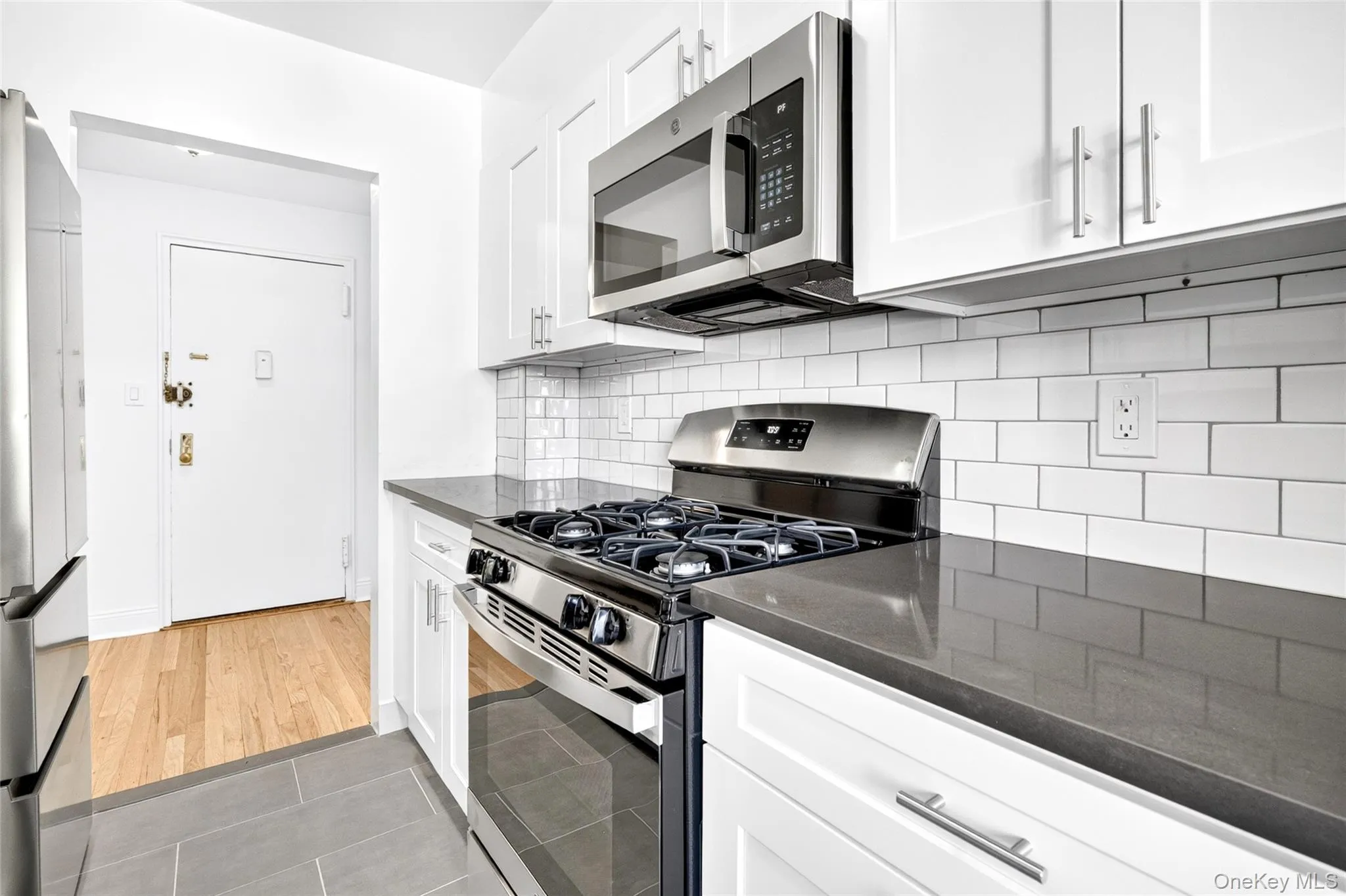3201 Grand Concourse, New York, NY, 1 Bedroom Bedrooms, 3 Rooms Rooms,1 BathroomBathrooms,Residential,For Rent,Grand Concourse,0,1019731 3201 Grand Concourse, New York, NY, 1 Bedroom Bedrooms, 3 Rooms Rooms,1 BathroomBathrooms,Residential,For Rent,Grand Concourse,0,1019731