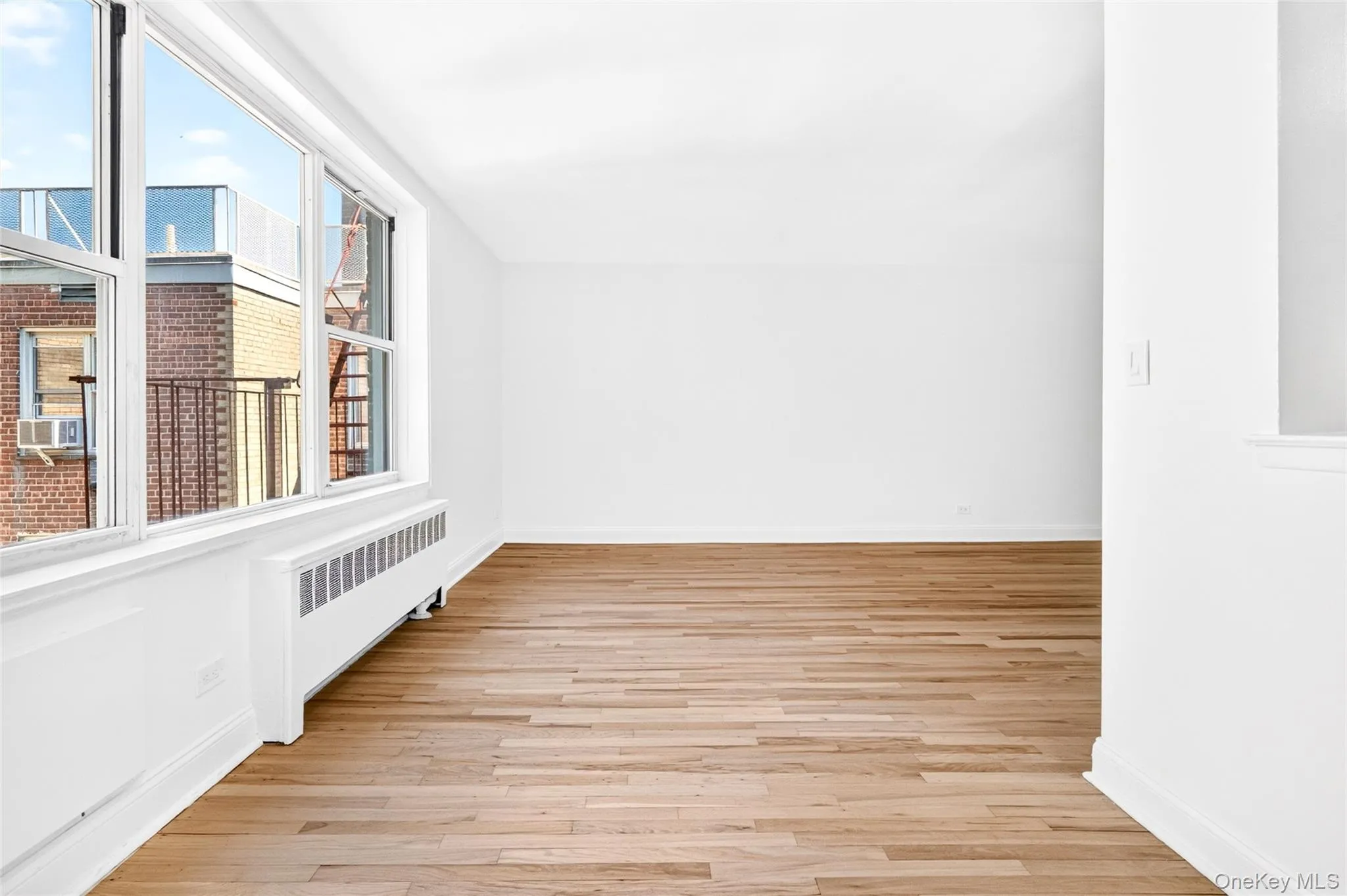 3201 Grand Concourse, New York, NY, 1 Bedroom Bedrooms, 3 Rooms Rooms,1 BathroomBathrooms,Residential,For Rent,Grand Concourse,0,1019731 3201 Grand Concourse, New York, NY, 1 Bedroom Bedrooms, 3 Rooms Rooms,1 BathroomBathrooms,Residential,For Rent,Grand Concourse,0,1019731