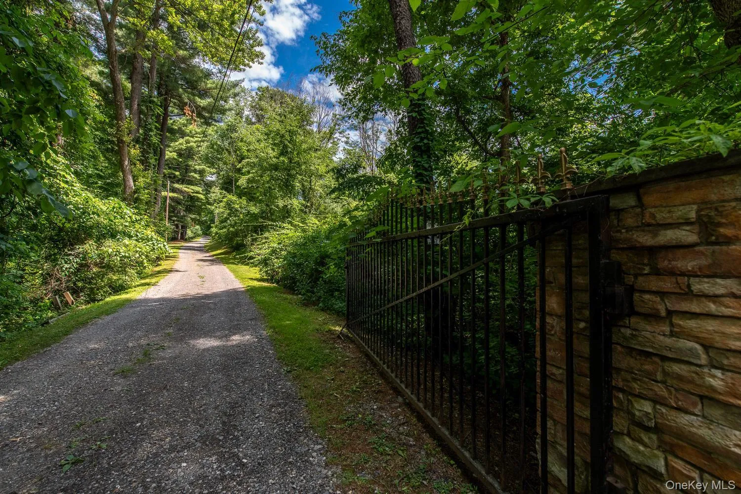 242 Milan Hollow Road, Milan, NY, 4 Bedrooms Bedrooms, 12 Rooms Rooms,3 BathroomsBathrooms,Residential,For Rent,Milan Hollow,0,1019733 242 Milan Hollow Road, Milan, NY, 4 Bedrooms Bedrooms, 12 Rooms Rooms,3 BathroomsBathrooms,Residential,For Rent,Milan Hollow,0,1019733