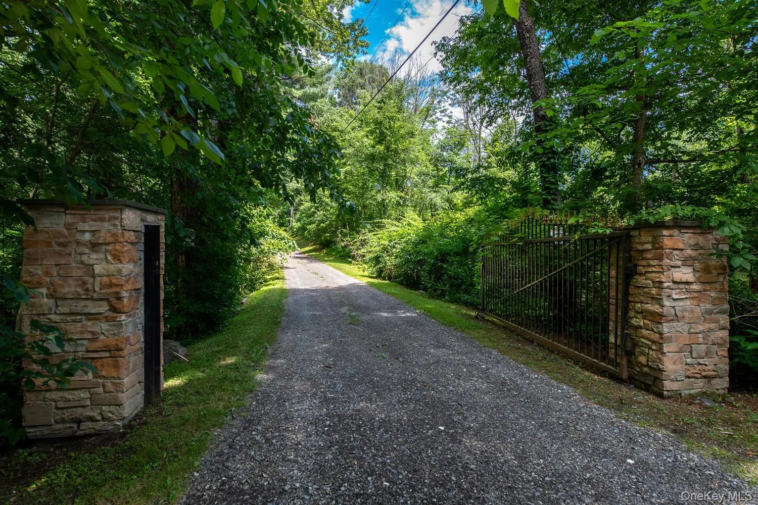 242 Milan Hollow Road, Milan, NY, 4 Bedrooms Bedrooms, 12 Rooms Rooms,3 BathroomsBathrooms,Residential,For Rent,Milan Hollow,0,1019733 242 Milan Hollow Road, Milan, NY, 4 Bedrooms Bedrooms, 12 Rooms Rooms,3 BathroomsBathrooms,Residential,For Rent,Milan Hollow,0,1019733