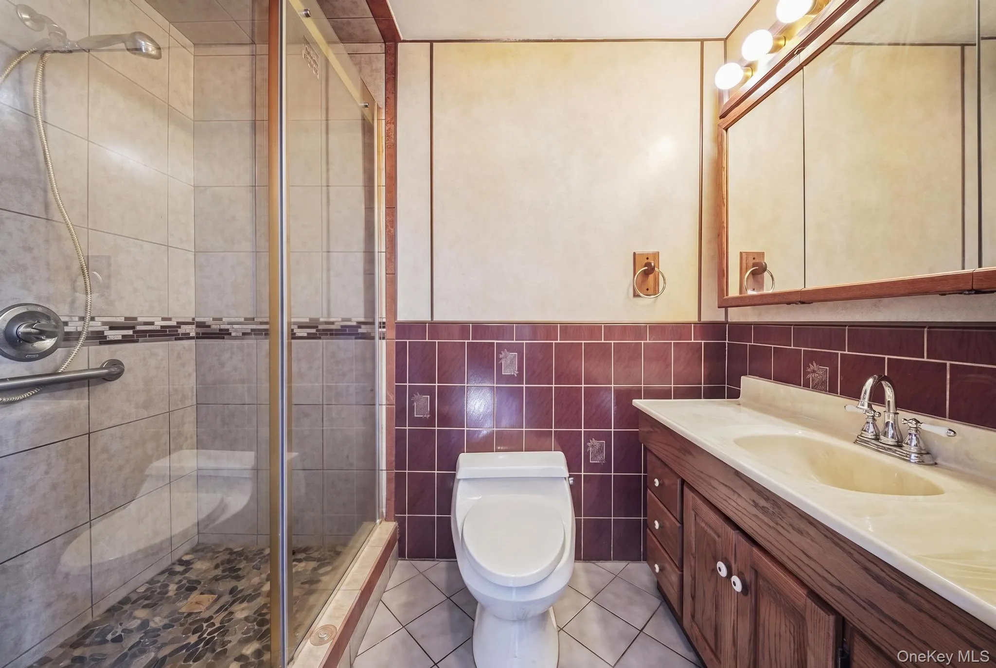 39 11th Road, New York, NY, 2 Bedrooms Bedrooms, 5 Rooms Rooms,1 BathroomBathrooms,Residential,For Rent,11th,0,1019735 39 11th Road, New York, NY, 2 Bedrooms Bedrooms, 5 Rooms Rooms,1 BathroomBathrooms,Residential,For Rent,11th,0,1019735