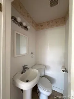 38 Island Street, Oyster Bay, NY, 3 Bedrooms Bedrooms, 6 Rooms Rooms,1 BathroomBathrooms,Residential Lease,For Rent,Island,0,1019739 38 Island Street, Oyster Bay, NY, 3 Bedrooms Bedrooms, 6 Rooms Rooms,1 BathroomBathrooms,Residential Lease,For Rent,Island,0,1019739