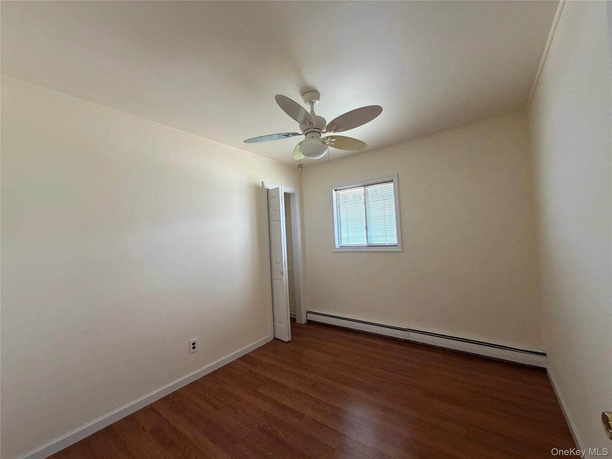 38 Island Street, Oyster Bay, NY, 3 Bedrooms Bedrooms, 6 Rooms Rooms,1 BathroomBathrooms,Residential Lease,For Rent,Island,0,1019739 38 Island Street, Oyster Bay, NY, 3 Bedrooms Bedrooms, 6 Rooms Rooms,1 BathroomBathrooms,Residential Lease,For Rent,Island,0,1019739