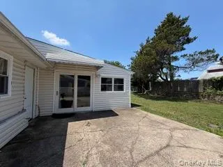 38 Island Street, Oyster Bay, NY, 3 Bedrooms Bedrooms, 6 Rooms Rooms,1 BathroomBathrooms,Residential Lease,For Rent,Island,0,1019739 38 Island Street, Oyster Bay, NY, 3 Bedrooms Bedrooms, 6 Rooms Rooms,1 BathroomBathrooms,Residential Lease,For Rent,Island,0,1019739