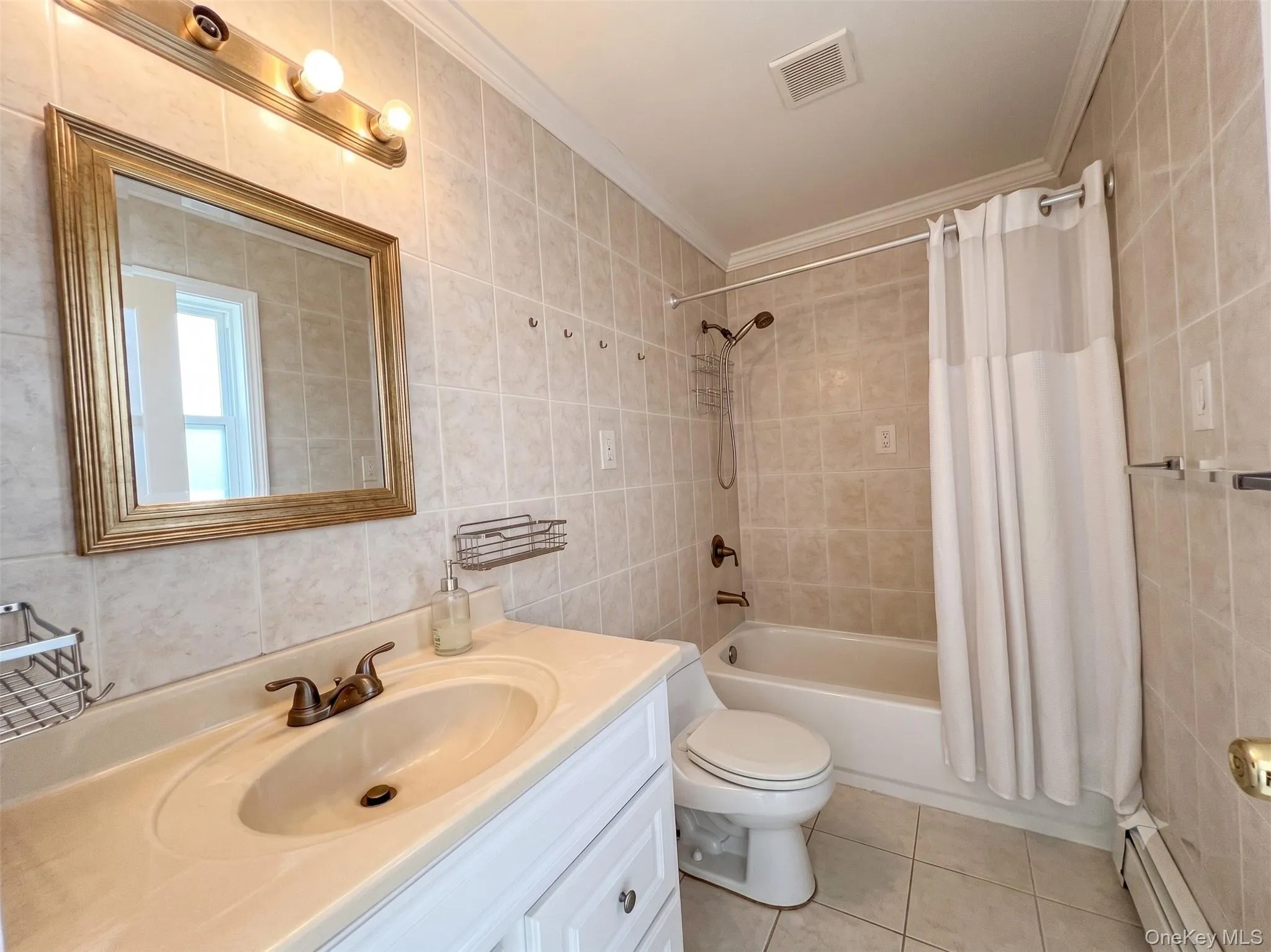 38 Island Street, Oyster Bay, NY, 3 Bedrooms Bedrooms, 6 Rooms Rooms,1 BathroomBathrooms,Residential Lease,For Rent,Island,0,1019739 38 Island Street, Oyster Bay, NY, 3 Bedrooms Bedrooms, 6 Rooms Rooms,1 BathroomBathrooms,Residential Lease,For Rent,Island,0,1019739