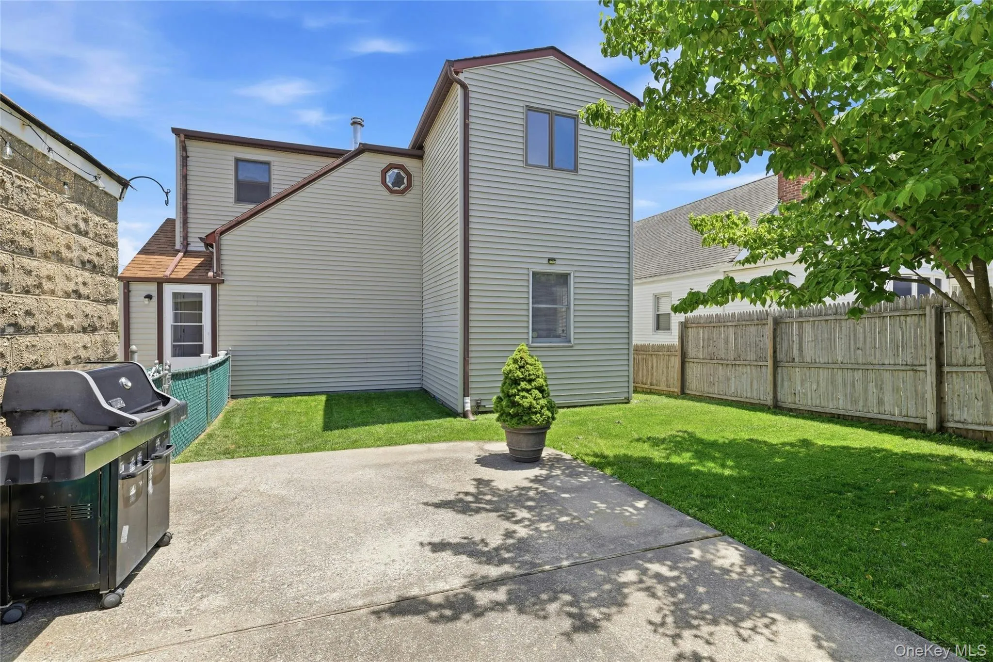 65 Moore Street, North Hempstead, NY, 4 Bedrooms Bedrooms, 10 Rooms Rooms,2 BathroomsBathrooms,Residential,For Rent,Moore,0,1019743 65 Moore Street, North Hempstead, NY, 4 Bedrooms Bedrooms, 10 Rooms Rooms,2 BathroomsBathrooms,Residential,For Rent,Moore,0,1019743
