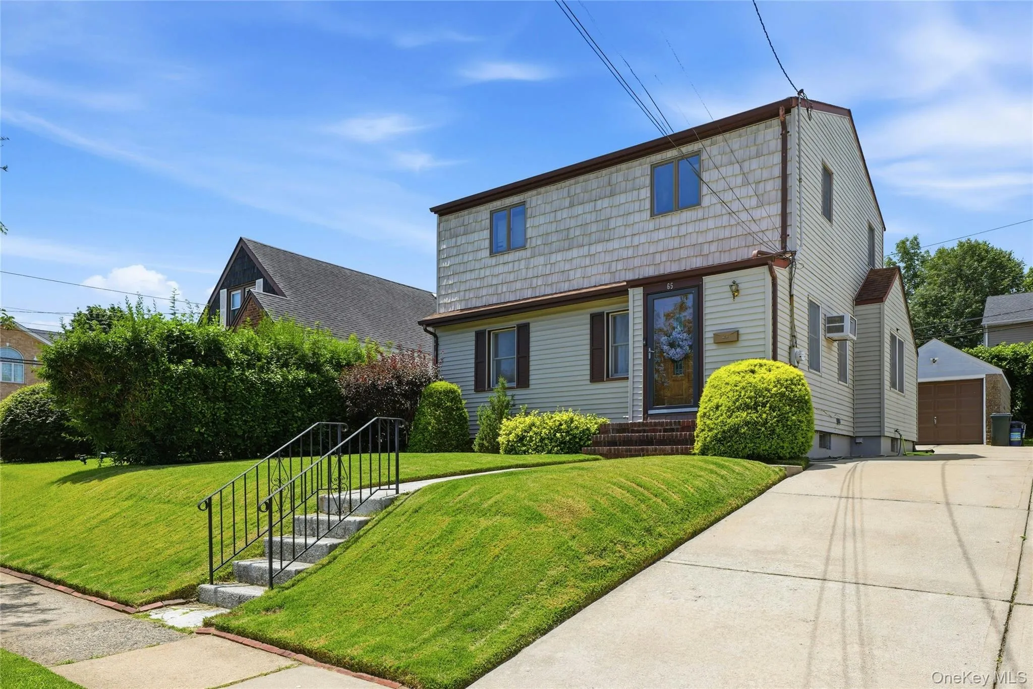 65 Moore Street, North Hempstead, NY, 4 Bedrooms Bedrooms, 10 Rooms Rooms,2 BathroomsBathrooms,Residential,For Rent,Moore,0,1019743 65 Moore Street, North Hempstead, NY, 4 Bedrooms Bedrooms, 10 Rooms Rooms,2 BathroomsBathrooms,Residential,For Rent,Moore,0,1019743