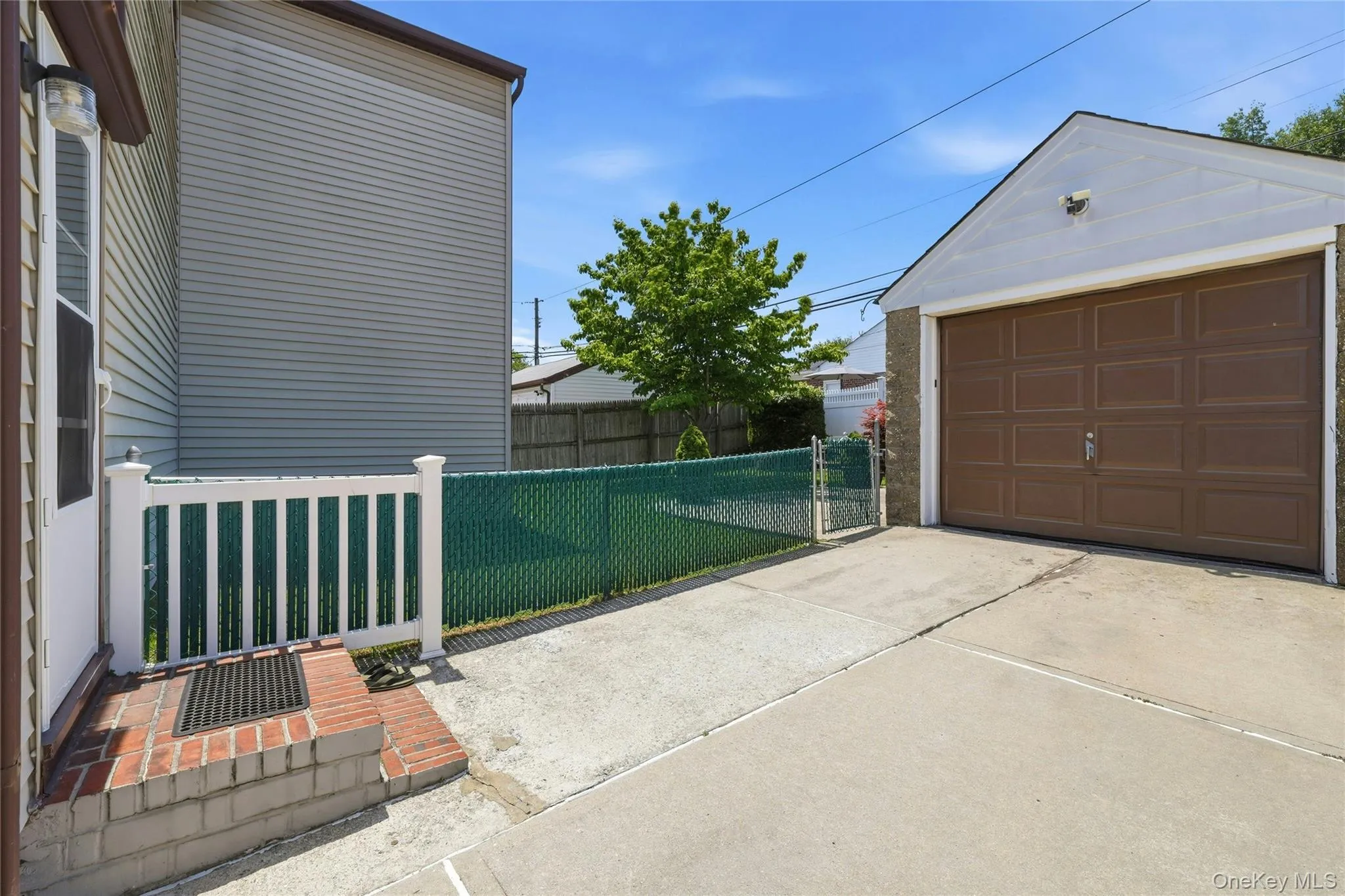 65 Moore Street, North Hempstead, NY, 4 Bedrooms Bedrooms, 10 Rooms Rooms,2 BathroomsBathrooms,Residential,For Rent,Moore,0,1019743 65 Moore Street, North Hempstead, NY, 4 Bedrooms Bedrooms, 10 Rooms Rooms,2 BathroomsBathrooms,Residential,For Rent,Moore,0,1019743
