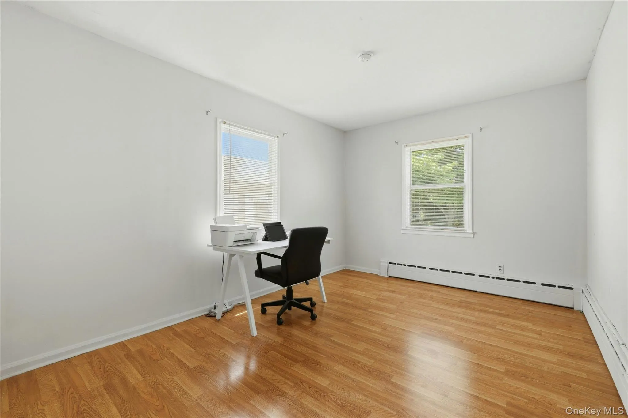 65 Moore Street, North Hempstead, NY, 4 Bedrooms Bedrooms, 10 Rooms Rooms,2 BathroomsBathrooms,Residential,For Rent,Moore,0,1019743 65 Moore Street, North Hempstead, NY, 4 Bedrooms Bedrooms, 10 Rooms Rooms,2 BathroomsBathrooms,Residential,For Rent,Moore,0,1019743