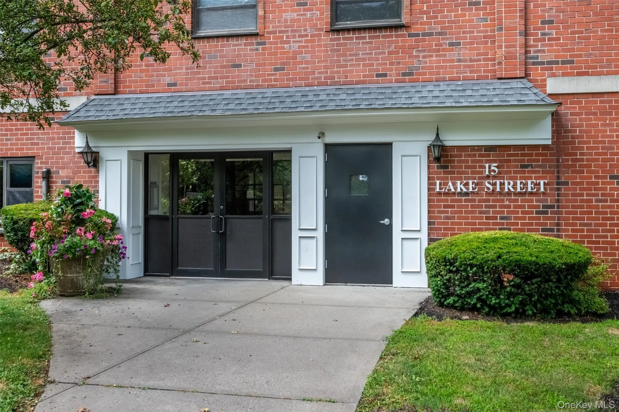 15 Lake Street, White Plains, NY, 1 Bedroom Bedrooms, 3 Rooms Rooms,1 BathroomBathrooms,Residential Lease,For Rent,Lake,0,1019747 15 Lake Street, White Plains, NY, 1 Bedroom Bedrooms, 3 Rooms Rooms,1 BathroomBathrooms,Residential Lease,For Rent,Lake,0,1019747