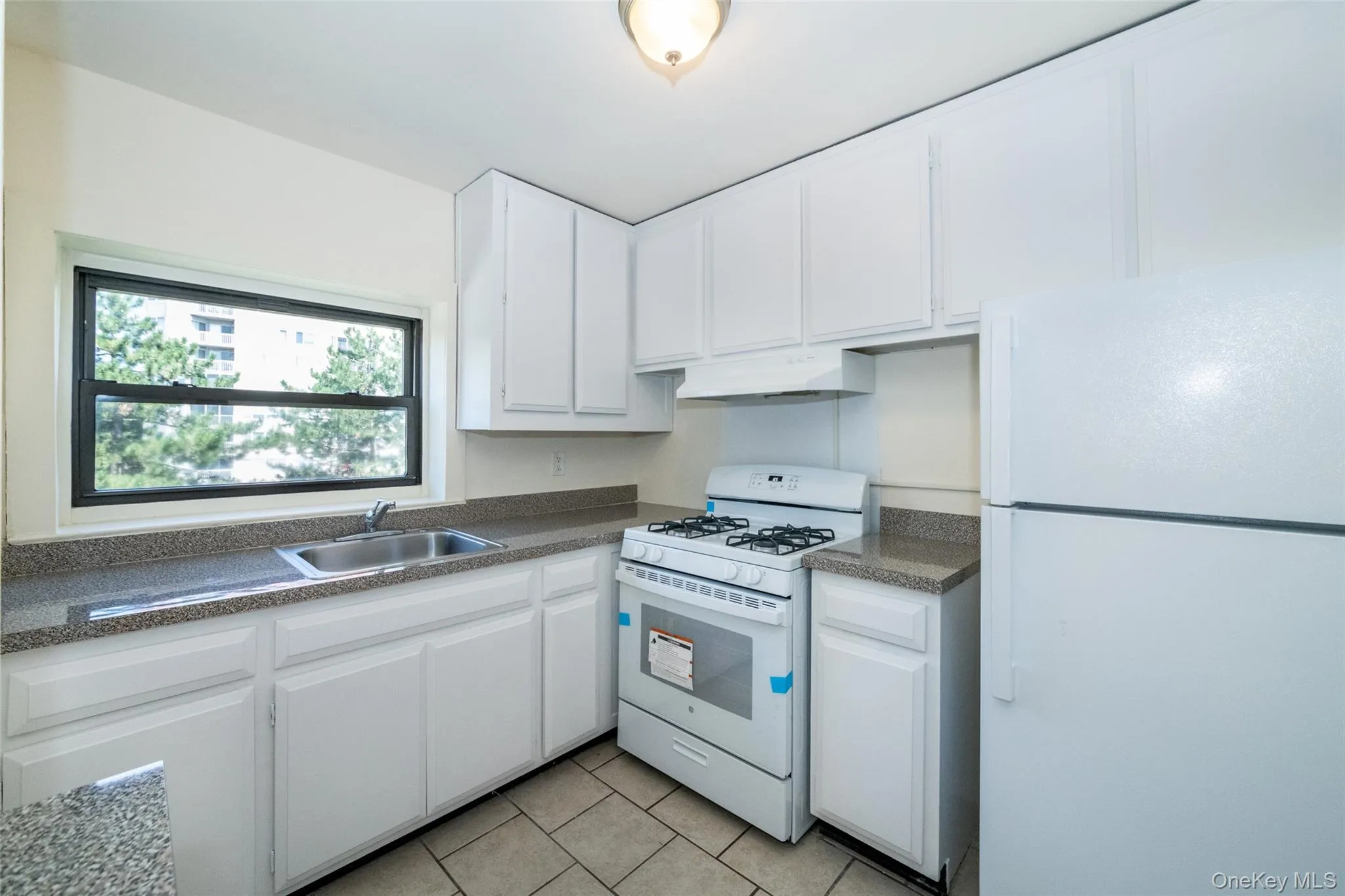 15 Lake Street, White Plains, NY, 1 Bedroom Bedrooms, 3 Rooms Rooms,1 BathroomBathrooms,Residential Lease,For Rent,Lake,0,1019747 15 Lake Street, White Plains, NY, 1 Bedroom Bedrooms, 3 Rooms Rooms,1 BathroomBathrooms,Residential Lease,For Rent,Lake,0,1019747