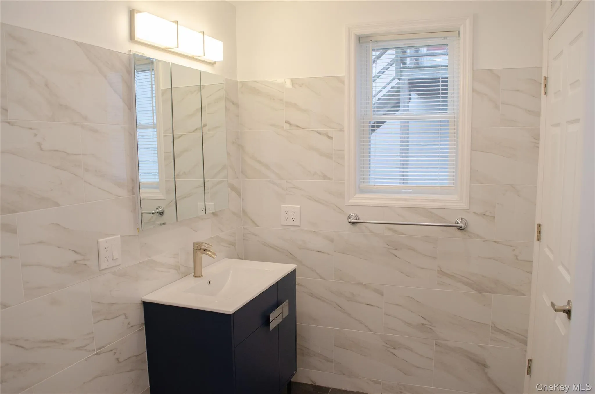 152 Saint James Street, Kingston, NY, 1 Bedroom Bedrooms, 3 Rooms Rooms,1 BathroomBathrooms,Residential Lease,For Rent,Saint James,0,1019748 152 Saint James Street, Kingston, NY, 1 Bedroom Bedrooms, 3 Rooms Rooms,1 BathroomBathrooms,Residential Lease,For Rent,Saint James,0,1019748