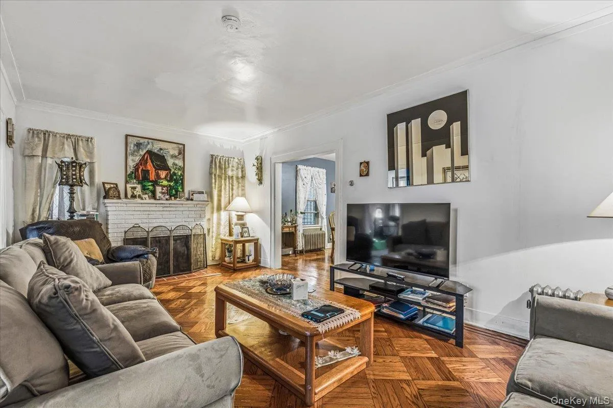 212-16 93rd Avenue, New York, NY, 4 Bedrooms Bedrooms, 18 Rooms Rooms,2 BathroomsBathrooms,Residential,For Rent,93rd,0,1019752 212-16 93rd Avenue, New York, NY, 4 Bedrooms Bedrooms, 18 Rooms Rooms,2 BathroomsBathrooms,Residential,For Rent,93rd,0,1019752