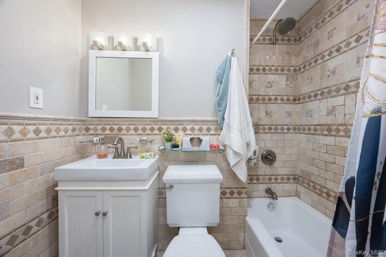 40 4th Street, Brookhaven, NY, 2 Bedrooms Bedrooms, 6 Rooms Rooms,2 BathroomsBathrooms,Residential,For Rent,4th,0,1019754 40 4th Street, Brookhaven, NY, 2 Bedrooms Bedrooms, 6 Rooms Rooms,2 BathroomsBathrooms,Residential,For Rent,4th,0,1019754