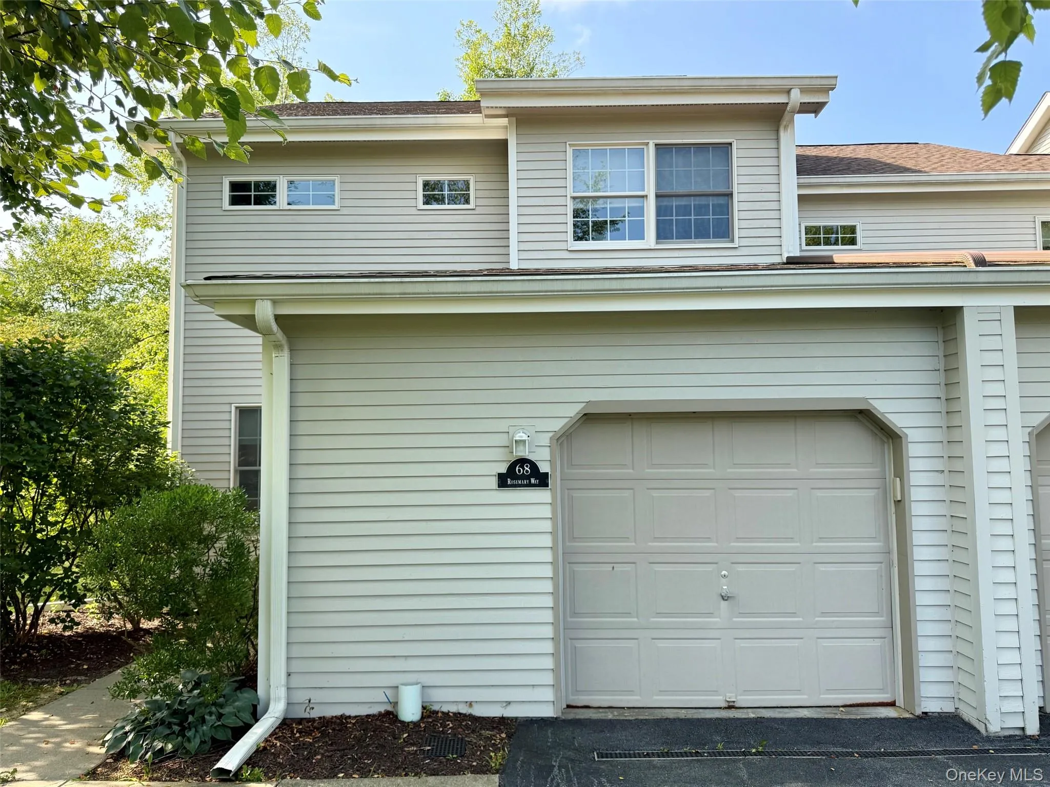 68 Rosemary Way, Rhinebeck, NY, 2 Bedrooms Bedrooms, 6 Rooms Rooms,2 BathroomsBathrooms,Residential Lease,For Rent,Rosemary,0,1019759 68 Rosemary Way, Rhinebeck, NY, 2 Bedrooms Bedrooms, 6 Rooms Rooms,2 BathroomsBathrooms,Residential Lease,For Rent,Rosemary,0,1019759