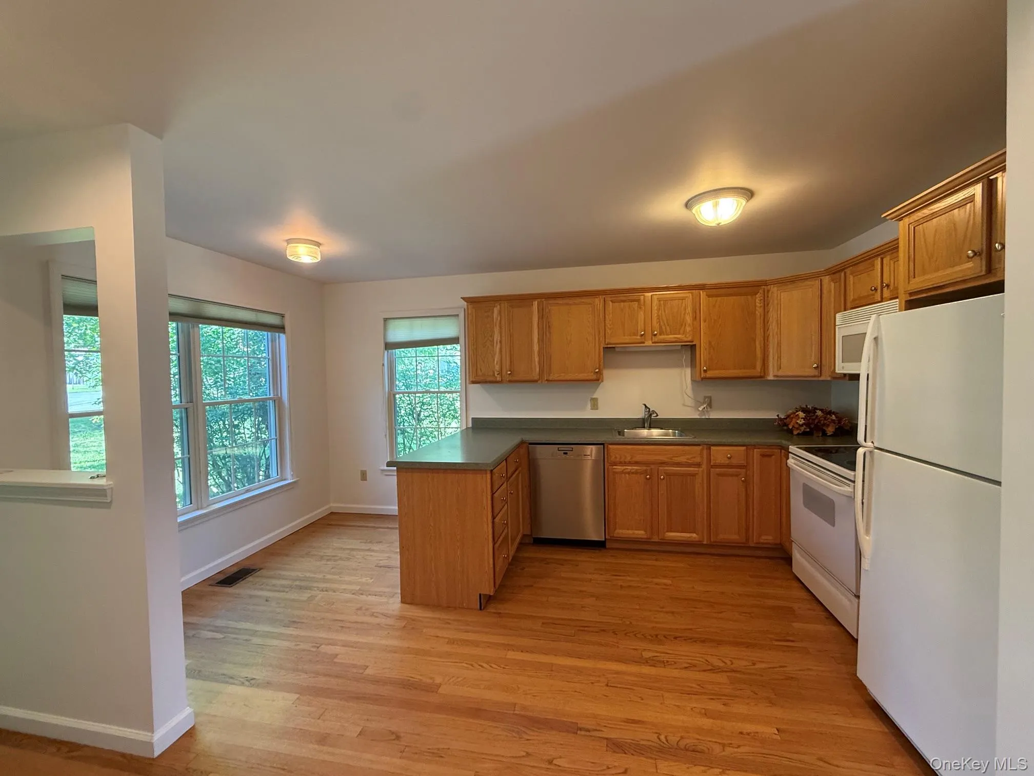 68 Rosemary Way, Rhinebeck, NY, 2 Bedrooms Bedrooms, 6 Rooms Rooms,2 BathroomsBathrooms,Residential Lease,For Rent,Rosemary,0,1019759 68 Rosemary Way, Rhinebeck, NY, 2 Bedrooms Bedrooms, 6 Rooms Rooms,2 BathroomsBathrooms,Residential Lease,For Rent,Rosemary,0,1019759