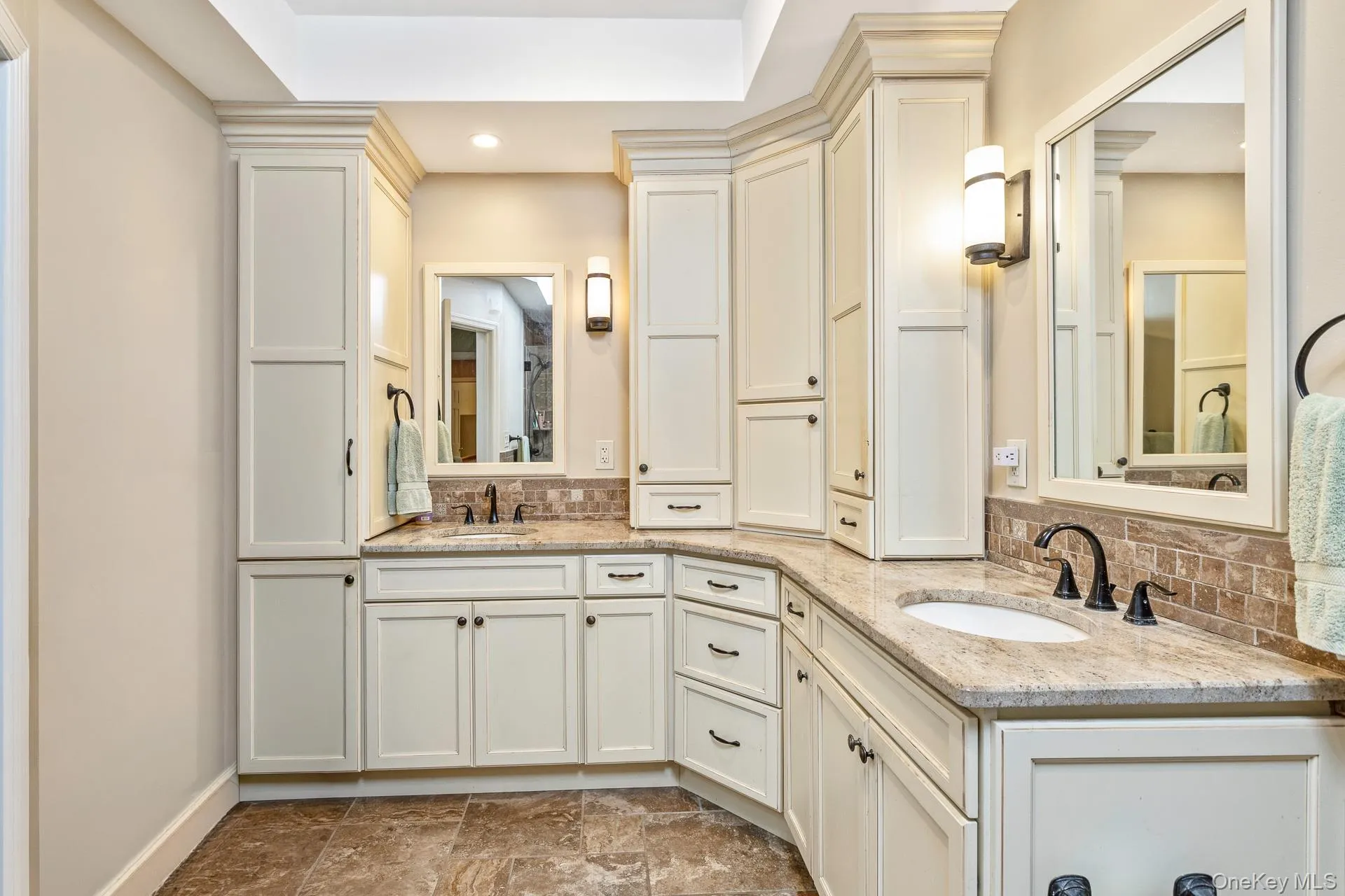 6 Cedar Drive, Brookhaven, NY, 4 Bedrooms Bedrooms, 8 Rooms Rooms,3 BathroomsBathrooms,Residential,For Rent,Cedar,0,1019772 6 Cedar Drive, Brookhaven, NY, 4 Bedrooms Bedrooms, 8 Rooms Rooms,3 BathroomsBathrooms,Residential,For Rent,Cedar,0,1019772
