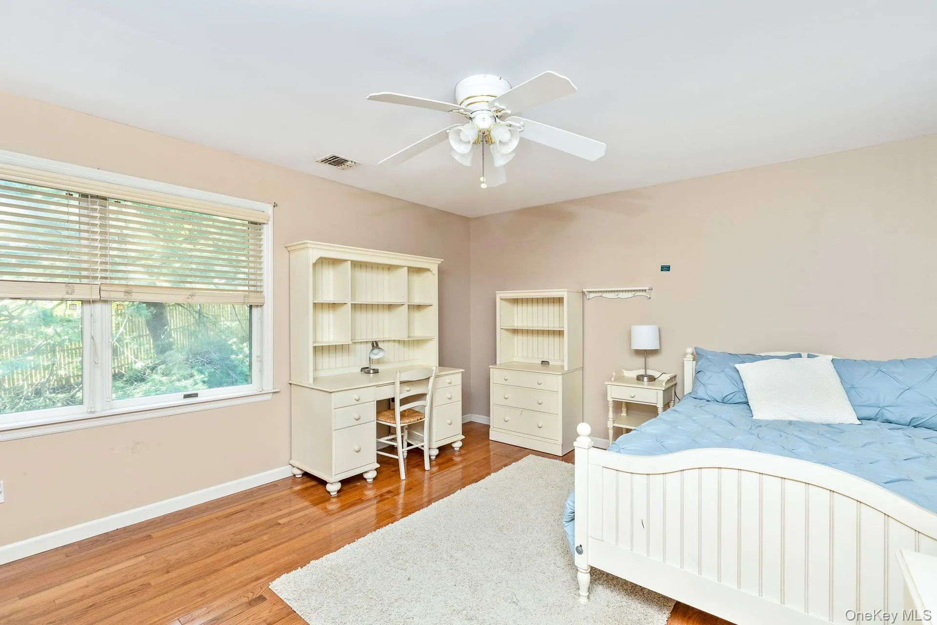 6 Cedar Drive, Brookhaven, NY, 4 Bedrooms Bedrooms, 8 Rooms Rooms,3 BathroomsBathrooms,Residential,For Rent,Cedar,0,1019772 6 Cedar Drive, Brookhaven, NY, 4 Bedrooms Bedrooms, 8 Rooms Rooms,3 BathroomsBathrooms,Residential,For Rent,Cedar,0,1019772