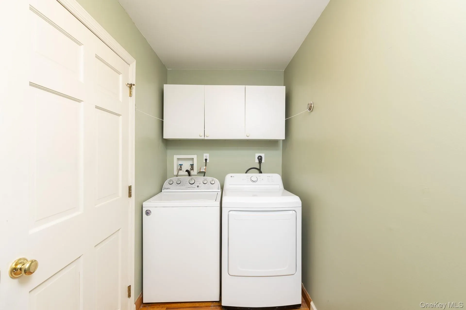 6 Cedar Drive, Brookhaven, NY, 4 Bedrooms Bedrooms, 8 Rooms Rooms,3 BathroomsBathrooms,Residential,For Rent,Cedar,0,1019772 6 Cedar Drive, Brookhaven, NY, 4 Bedrooms Bedrooms, 8 Rooms Rooms,3 BathroomsBathrooms,Residential,For Rent,Cedar,0,1019772