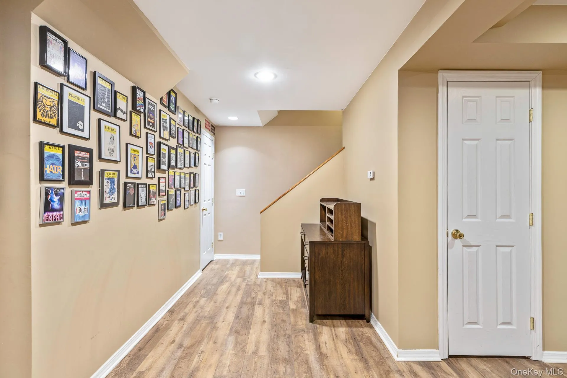 6 Cedar Drive, Brookhaven, NY, 4 Bedrooms Bedrooms, 8 Rooms Rooms,3 BathroomsBathrooms,Residential,For Rent,Cedar,0,1019772 6 Cedar Drive, Brookhaven, NY, 4 Bedrooms Bedrooms, 8 Rooms Rooms,3 BathroomsBathrooms,Residential,For Rent,Cedar,0,1019772