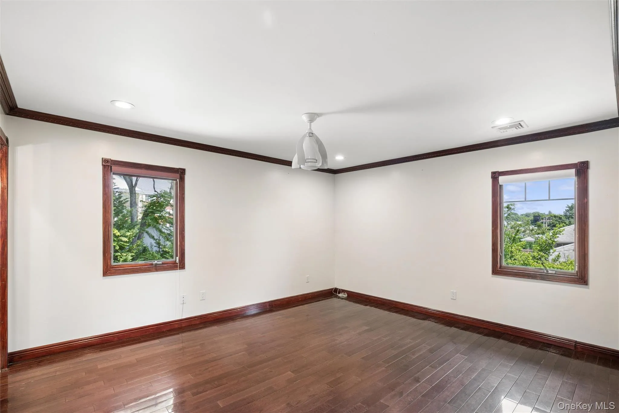 300 Ellen Place, Oyster Bay, NY, 5 Bedrooms Bedrooms, 9 Rooms Rooms,4 BathroomsBathrooms,Residential,For Rent,Ellen,0,1019773 300 Ellen Place, Oyster Bay, NY, 5 Bedrooms Bedrooms, 9 Rooms Rooms,4 BathroomsBathrooms,Residential,For Rent,Ellen,0,1019773