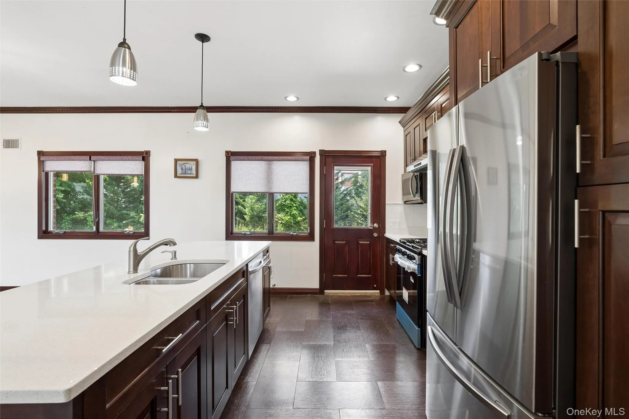 300 Ellen Place, Oyster Bay, NY, 5 Bedrooms Bedrooms, 9 Rooms Rooms,4 BathroomsBathrooms,Residential,For Rent,Ellen,0,1019773 300 Ellen Place, Oyster Bay, NY, 5 Bedrooms Bedrooms, 9 Rooms Rooms,4 BathroomsBathrooms,Residential,For Rent,Ellen,0,1019773