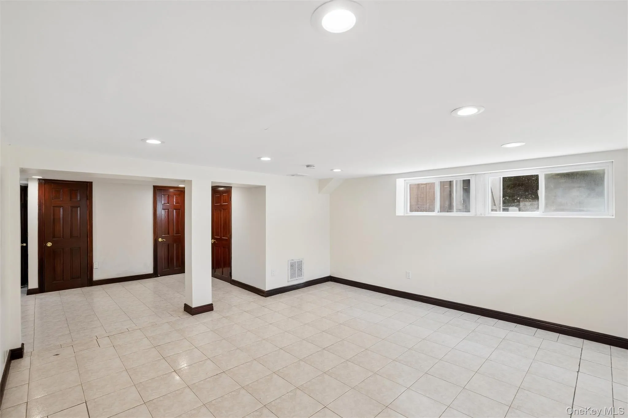 300 Ellen Place, Oyster Bay, NY, 5 Bedrooms Bedrooms, 9 Rooms Rooms,4 BathroomsBathrooms,Residential,For Rent,Ellen,0,1019773 300 Ellen Place, Oyster Bay, NY, 5 Bedrooms Bedrooms, 9 Rooms Rooms,4 BathroomsBathrooms,Residential,For Rent,Ellen,0,1019773