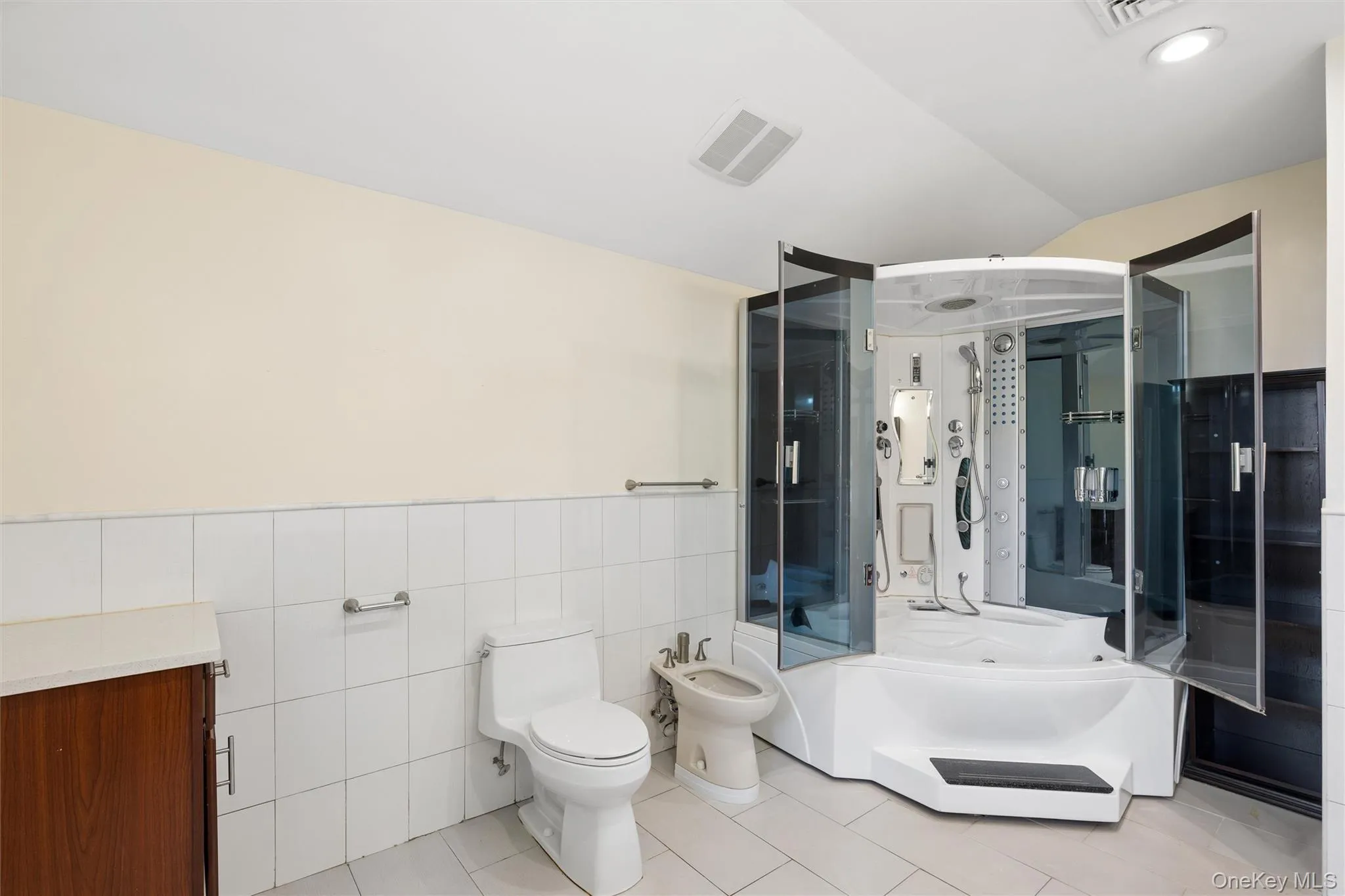 300 Ellen Place, Oyster Bay, NY, 5 Bedrooms Bedrooms, 9 Rooms Rooms,4 BathroomsBathrooms,Residential,For Rent,Ellen,0,1019773 300 Ellen Place, Oyster Bay, NY, 5 Bedrooms Bedrooms, 9 Rooms Rooms,4 BathroomsBathrooms,Residential,For Rent,Ellen,0,1019773