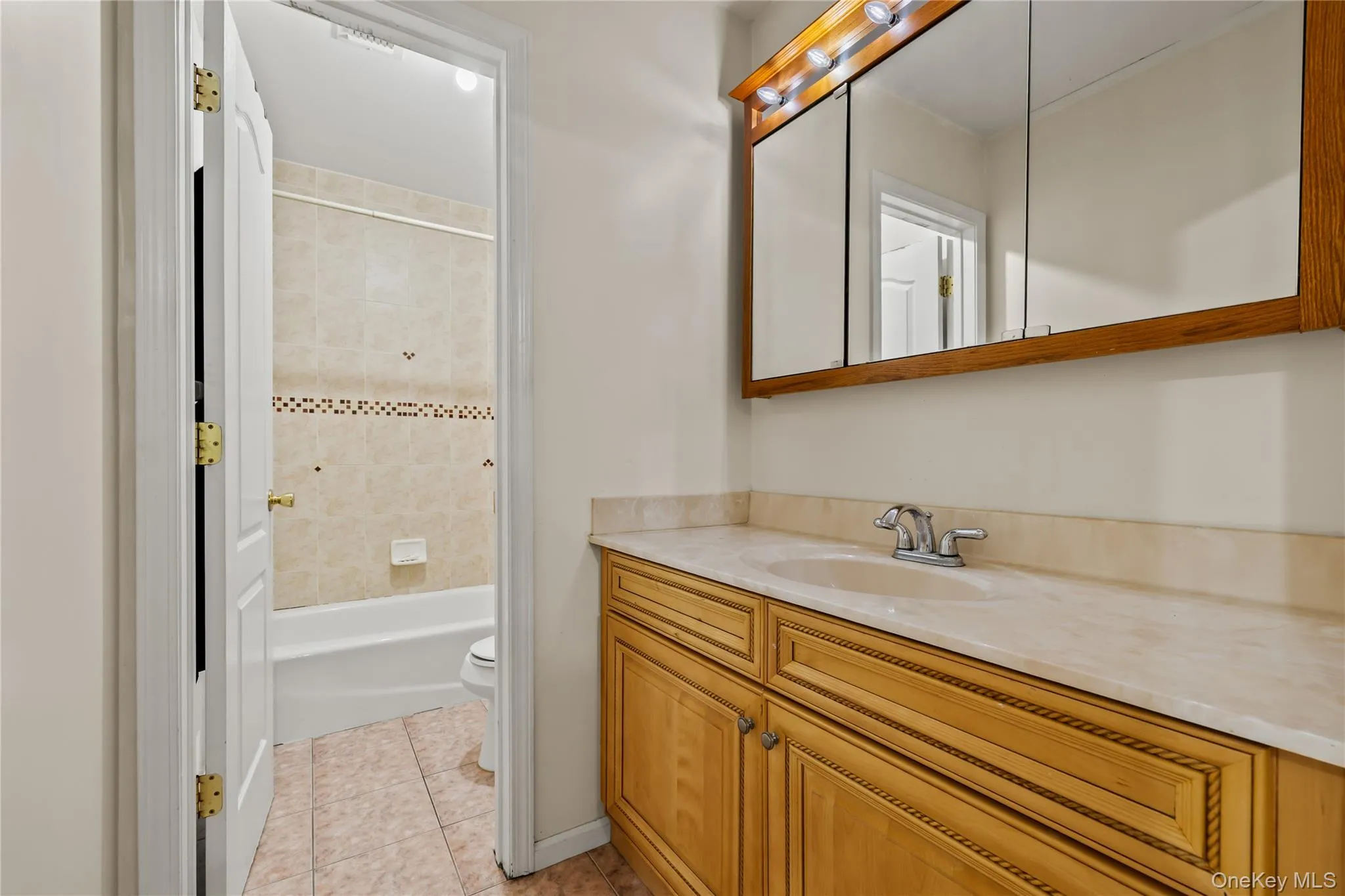 19 Phyllis Terrace, Ramapo, NY, 4 Bedrooms Bedrooms, 8 Rooms Rooms,2 BathroomsBathrooms,Residential,For Rent,Phyllis,0,1019783 19 Phyllis Terrace, Ramapo, NY, 4 Bedrooms Bedrooms, 8 Rooms Rooms,2 BathroomsBathrooms,Residential,For Rent,Phyllis,0,1019783