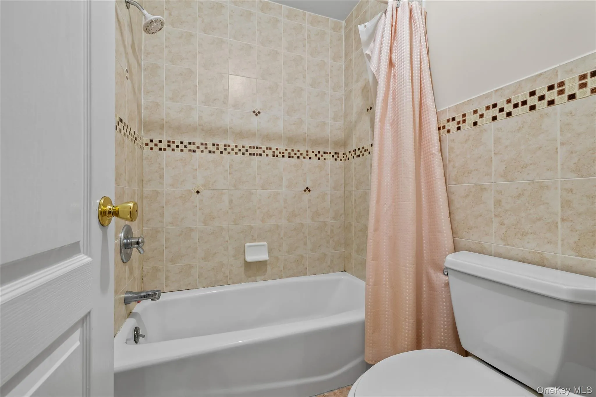 19 Phyllis Terrace, Ramapo, NY, 4 Bedrooms Bedrooms, 8 Rooms Rooms,2 BathroomsBathrooms,Residential,For Rent,Phyllis,0,1019783 19 Phyllis Terrace, Ramapo, NY, 4 Bedrooms Bedrooms, 8 Rooms Rooms,2 BathroomsBathrooms,Residential,For Rent,Phyllis,0,1019783