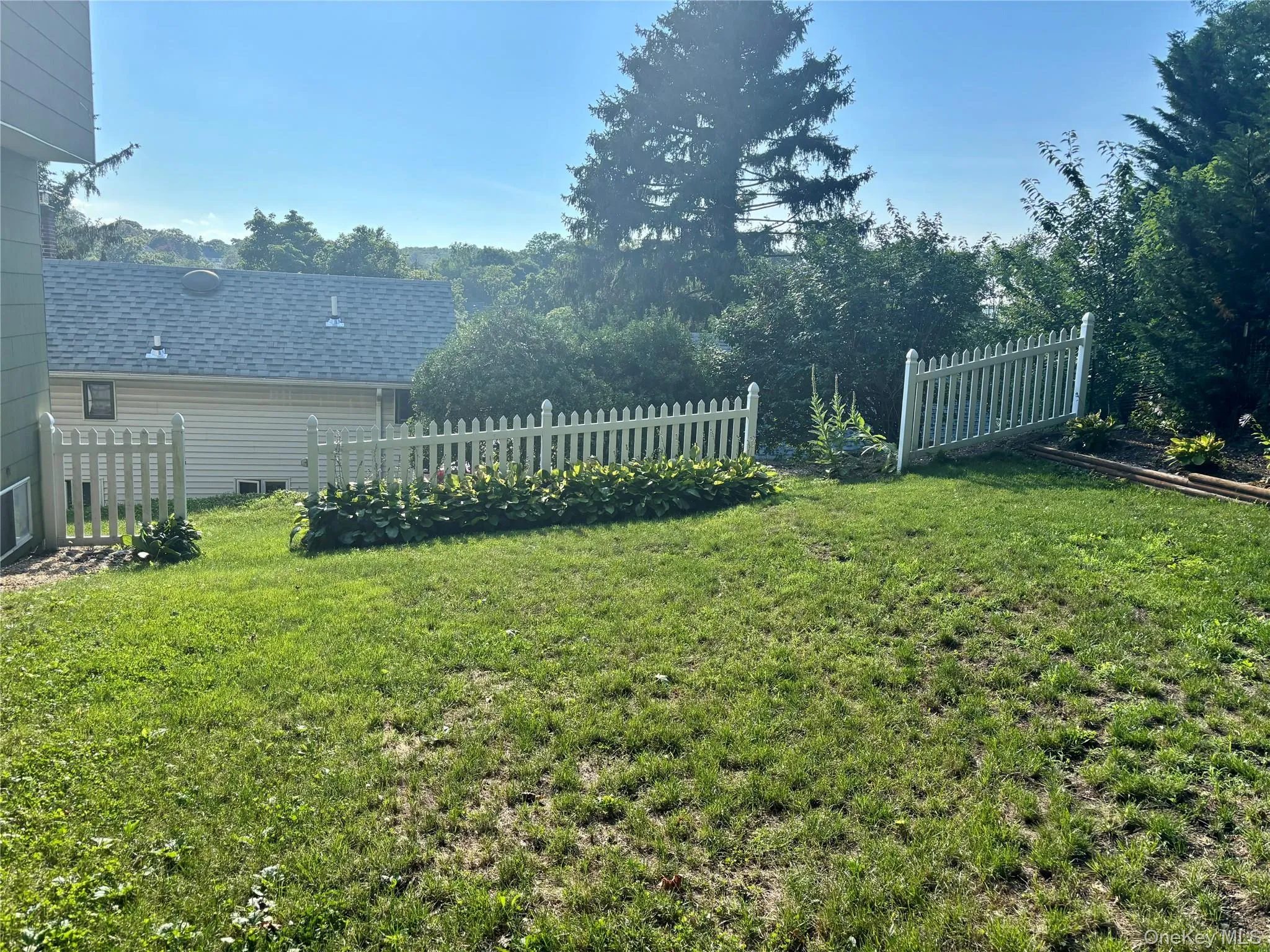 59 Weeks Avenue, Oyster Bay, NY, 2 Bedrooms Bedrooms, 6 Rooms Rooms,1 BathroomBathrooms,Residential Lease,For Rent,Weeks,0,1019784 59 Weeks Avenue, Oyster Bay, NY, 2 Bedrooms Bedrooms, 6 Rooms Rooms,1 BathroomBathrooms,Residential Lease,For Rent,Weeks,0,1019784