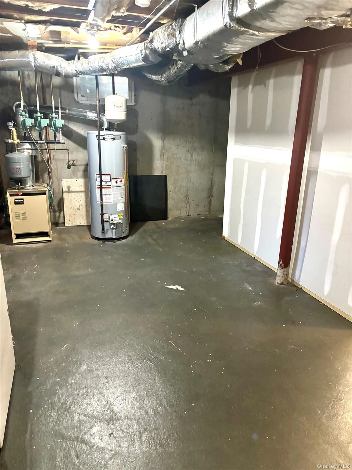59 Weeks Avenue, Oyster Bay, NY, 2 Bedrooms Bedrooms, 6 Rooms Rooms,1 BathroomBathrooms,Residential Lease,For Rent,Weeks,0,1019784 59 Weeks Avenue, Oyster Bay, NY, 2 Bedrooms Bedrooms, 6 Rooms Rooms,1 BathroomBathrooms,Residential Lease,For Rent,Weeks,0,1019784