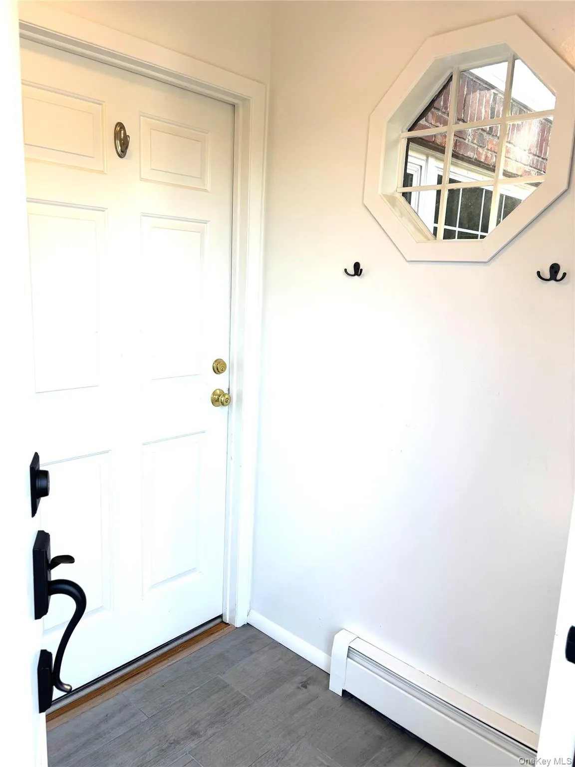 59 Weeks Avenue, Oyster Bay, NY, 2 Bedrooms Bedrooms, 6 Rooms Rooms,1 BathroomBathrooms,Residential Lease,For Rent,Weeks,0,1019784 59 Weeks Avenue, Oyster Bay, NY, 2 Bedrooms Bedrooms, 6 Rooms Rooms,1 BathroomBathrooms,Residential Lease,For Rent,Weeks,0,1019784