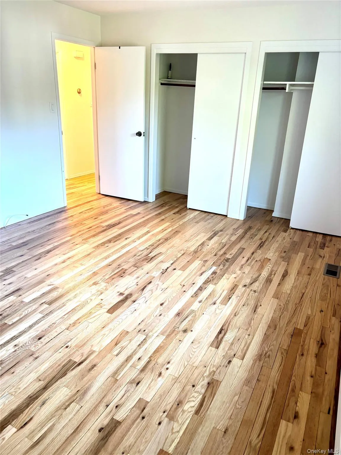 59 Weeks Avenue, Oyster Bay, NY, 2 Bedrooms Bedrooms, 6 Rooms Rooms,1 BathroomBathrooms,Residential Lease,For Rent,Weeks,0,1019784 59 Weeks Avenue, Oyster Bay, NY, 2 Bedrooms Bedrooms, 6 Rooms Rooms,1 BathroomBathrooms,Residential Lease,For Rent,Weeks,0,1019784
