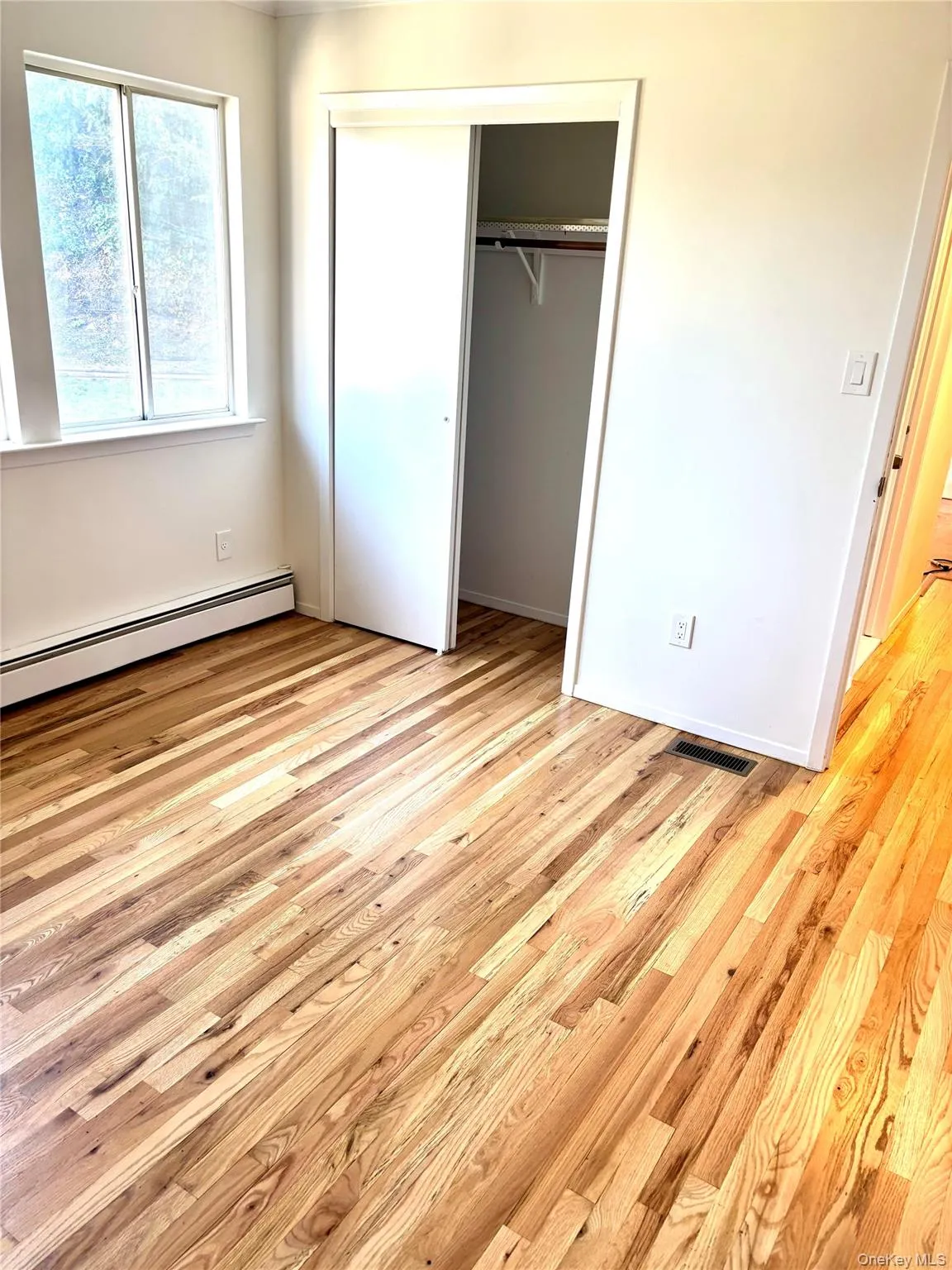 59 Weeks Avenue, Oyster Bay, NY, 2 Bedrooms Bedrooms, 6 Rooms Rooms,1 BathroomBathrooms,Residential Lease,For Rent,Weeks,0,1019784 59 Weeks Avenue, Oyster Bay, NY, 2 Bedrooms Bedrooms, 6 Rooms Rooms,1 BathroomBathrooms,Residential Lease,For Rent,Weeks,0,1019784